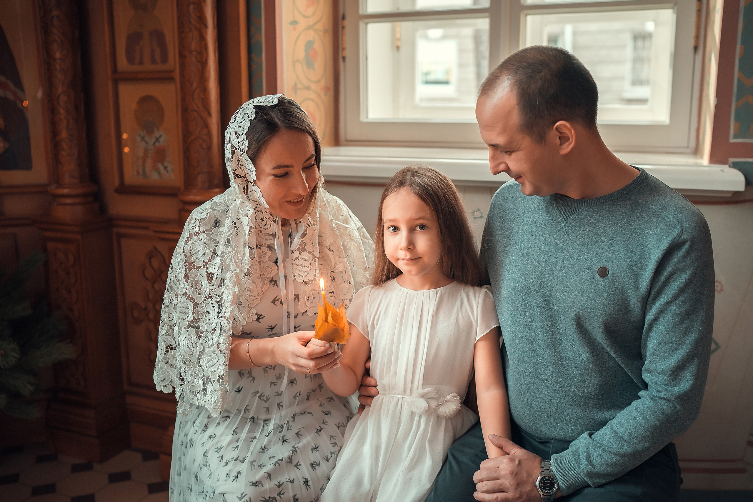 ТАИНСТВО КРЕЩЕНИЯ КАРИНЫ ХРАМ ИОАННА ПРЕДТЕЧИ. Фотограф на Крещение и Венчание в Красноярске Рамазанова Юлия