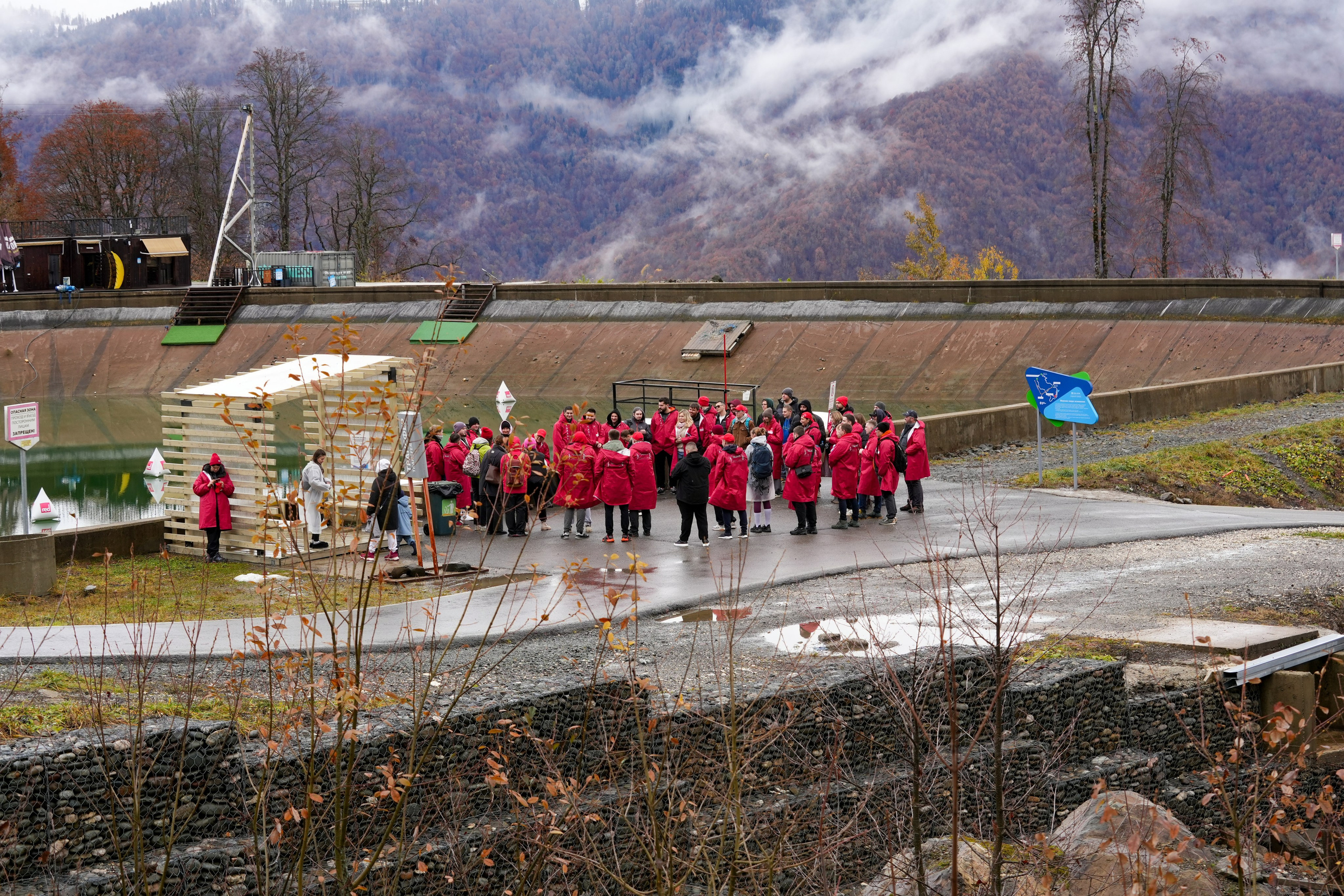 MICE мероприятие — хайкинг на курорте Роза Хутор. Репортажный фотограф в Красной Поляне и Сочи Павлюченко Екатерина