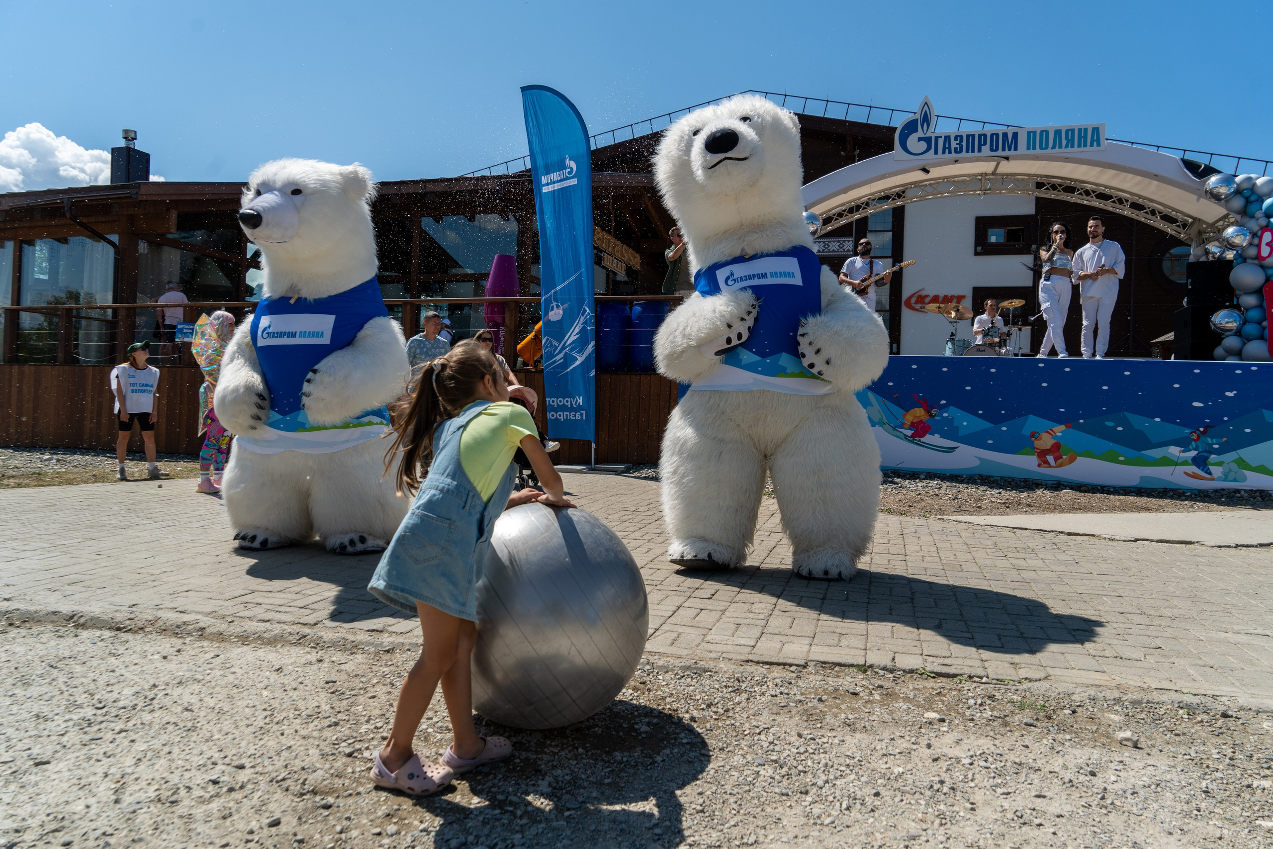 Мероприятие «Зима на за горами» на курорте Газпром Лаура. Репортажный фотограф в Красной Поляне и Сочи Павлюченко Екатерина