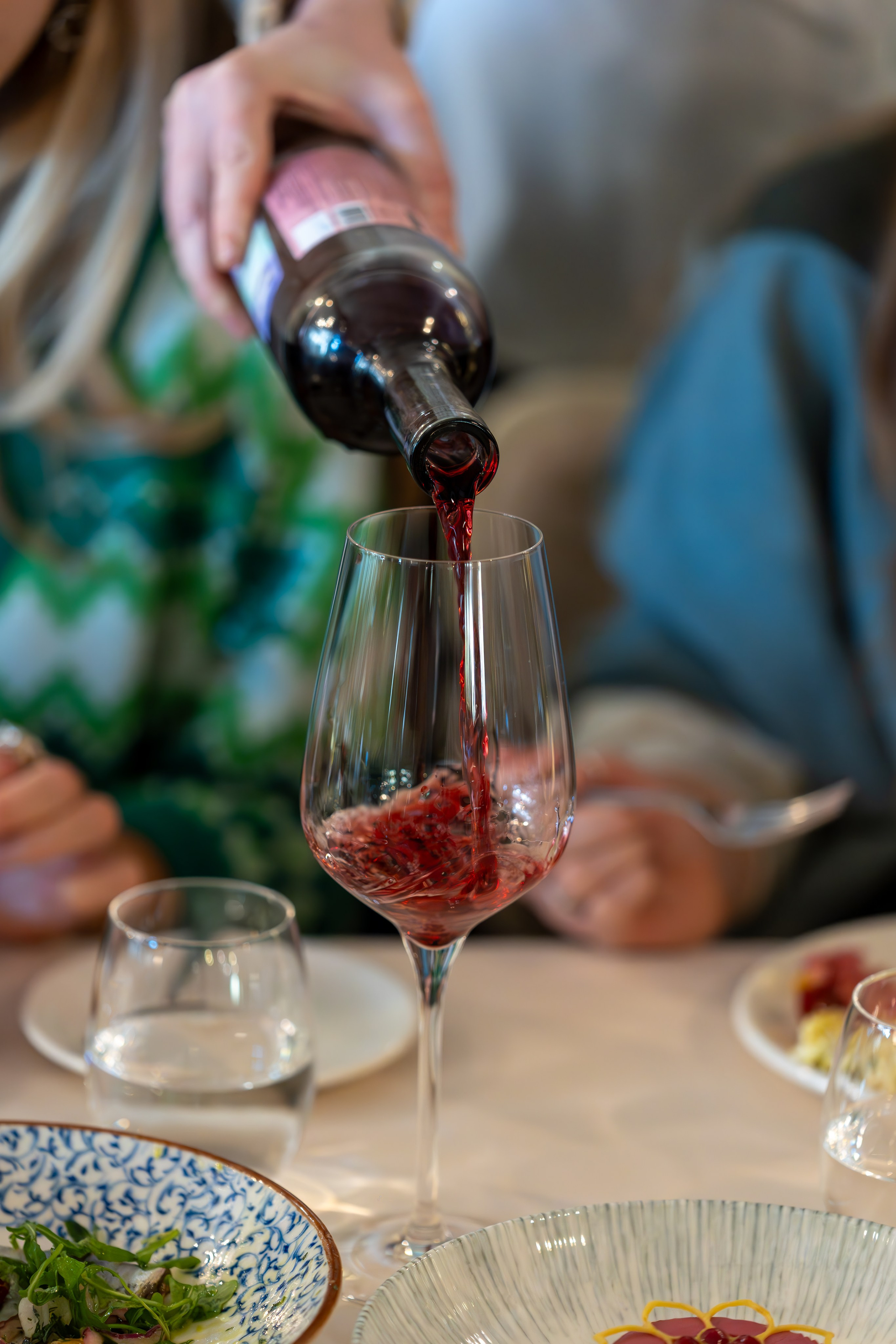 Литературная мастерская с Ольгой Шутовой в «Винотеррии». Репортажный фотограф в Красной Поляне и Сочи Павлюченко Екатерина