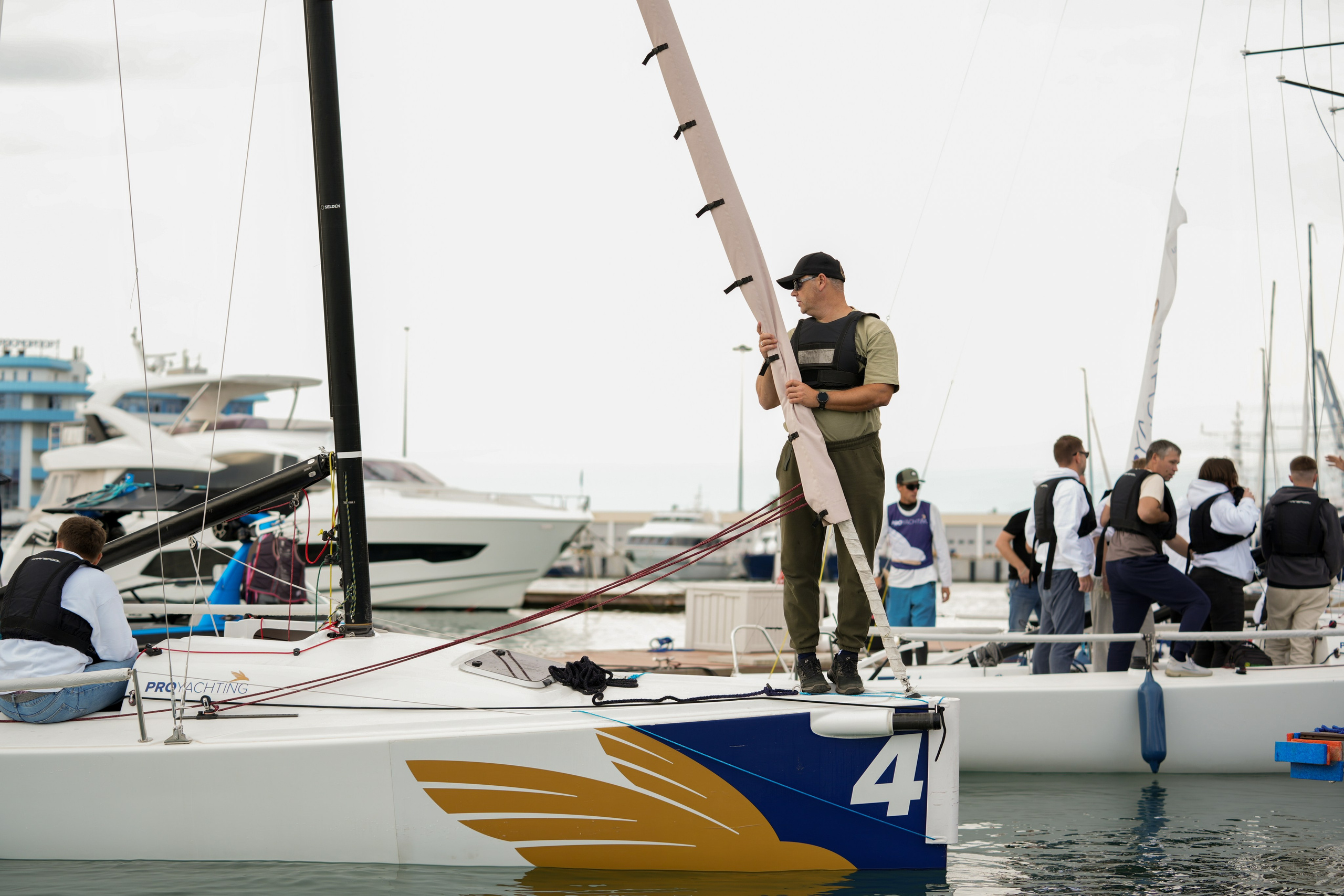 Яхтенная регата для компании Агрегатка. Репортажный фотограф в Красной Поляне и Сочи Павлюченко Екатерина