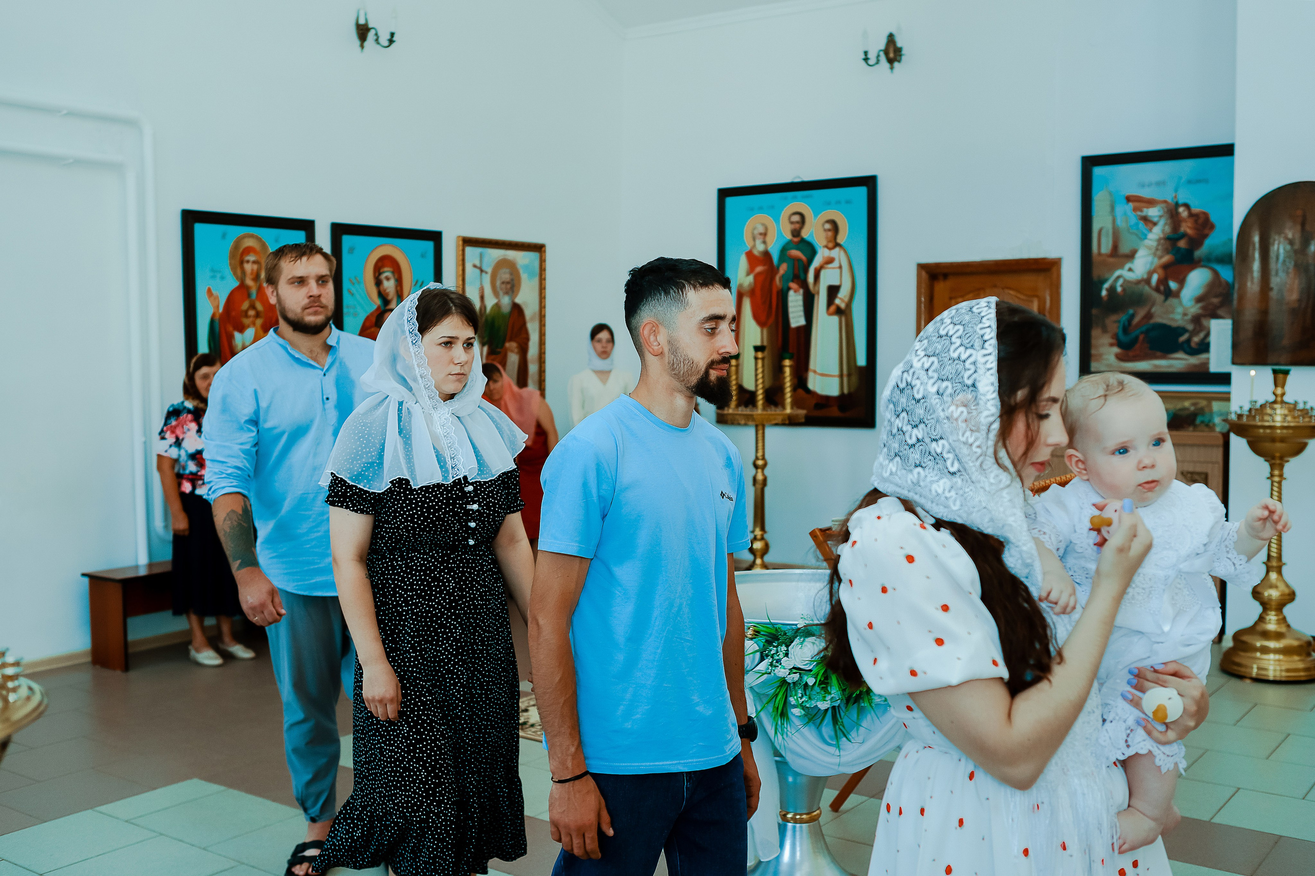 Таинство Крещения Отца и Дочери. Свадебный фотограф Евгения Фролова г. Каменск-Шахтинский, Донецк, Ростов