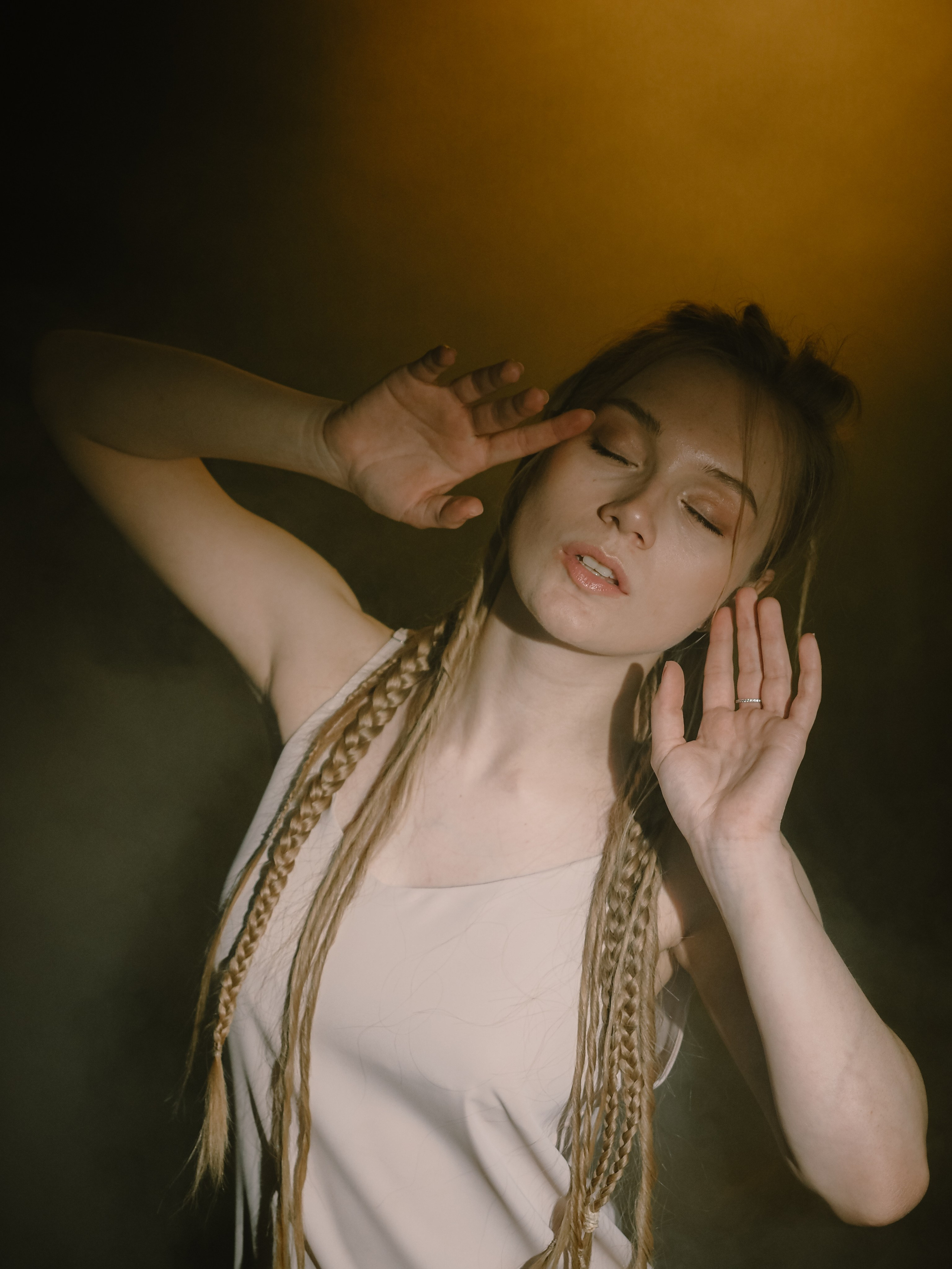 Студийный свет — дым. Фотограф Рязань. Семейный Свадебный фотограф