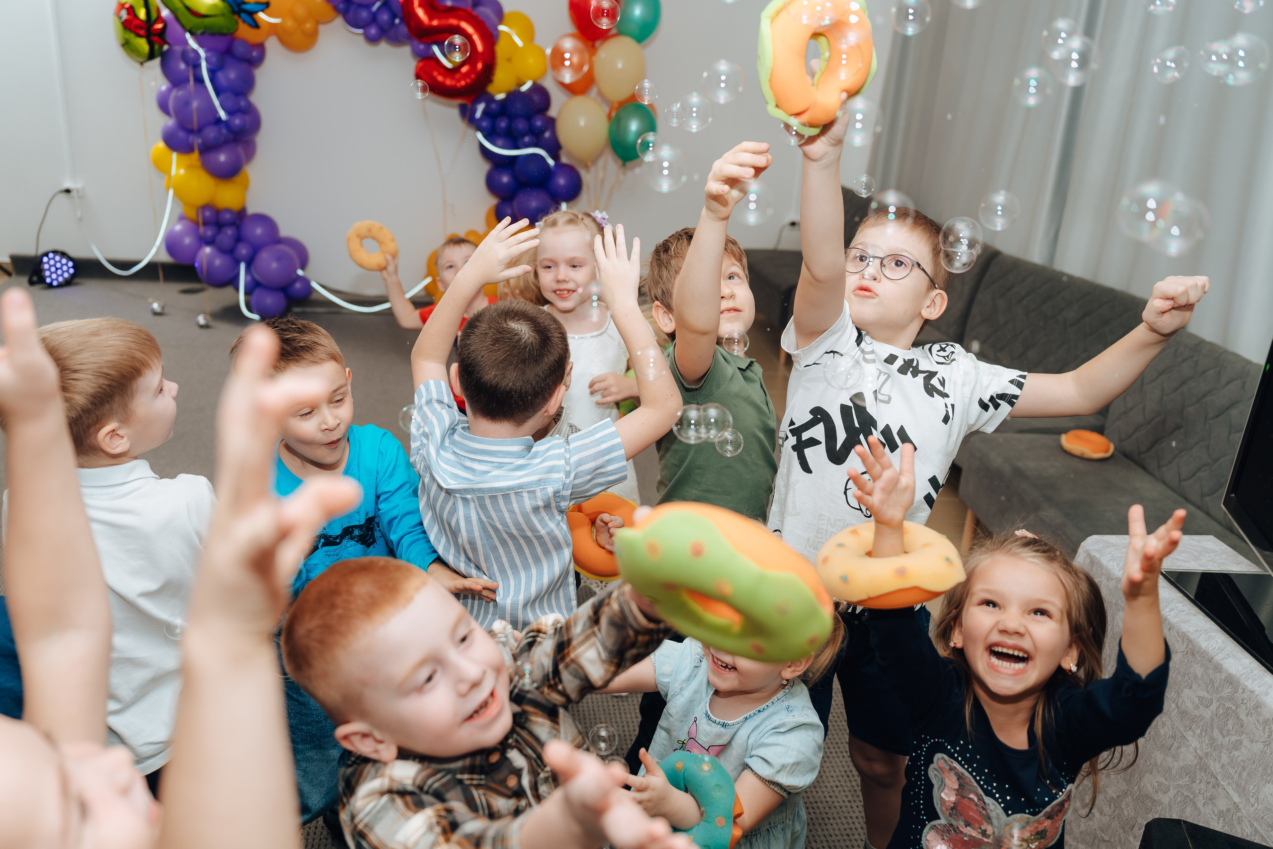 Праздник Матвея Мультифокс. Детский и семейный фотограф Катерина Мишина
