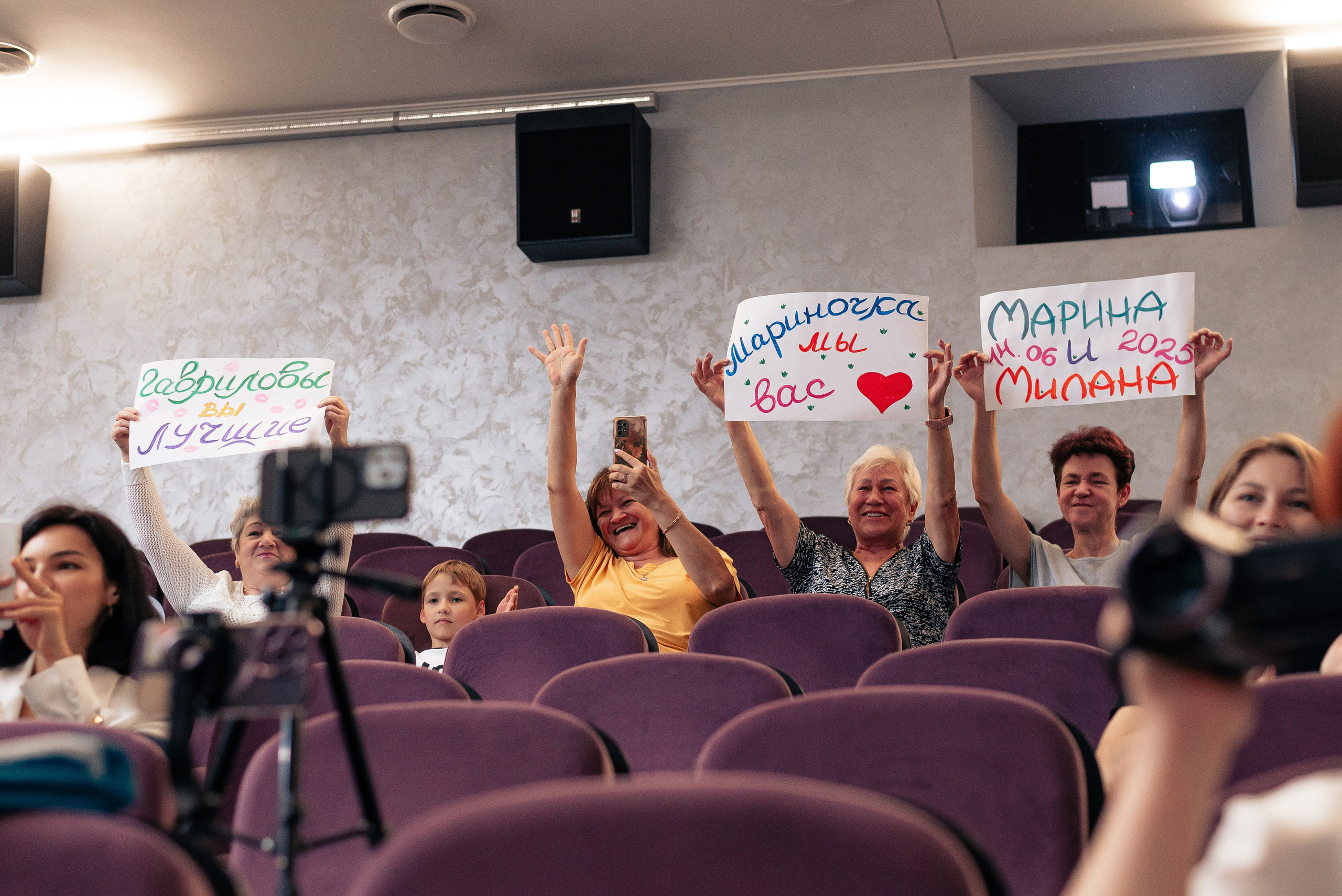 Слингомама Иваново 2025. Семейный и детский фотограф Иваново Ксения Азаренкова