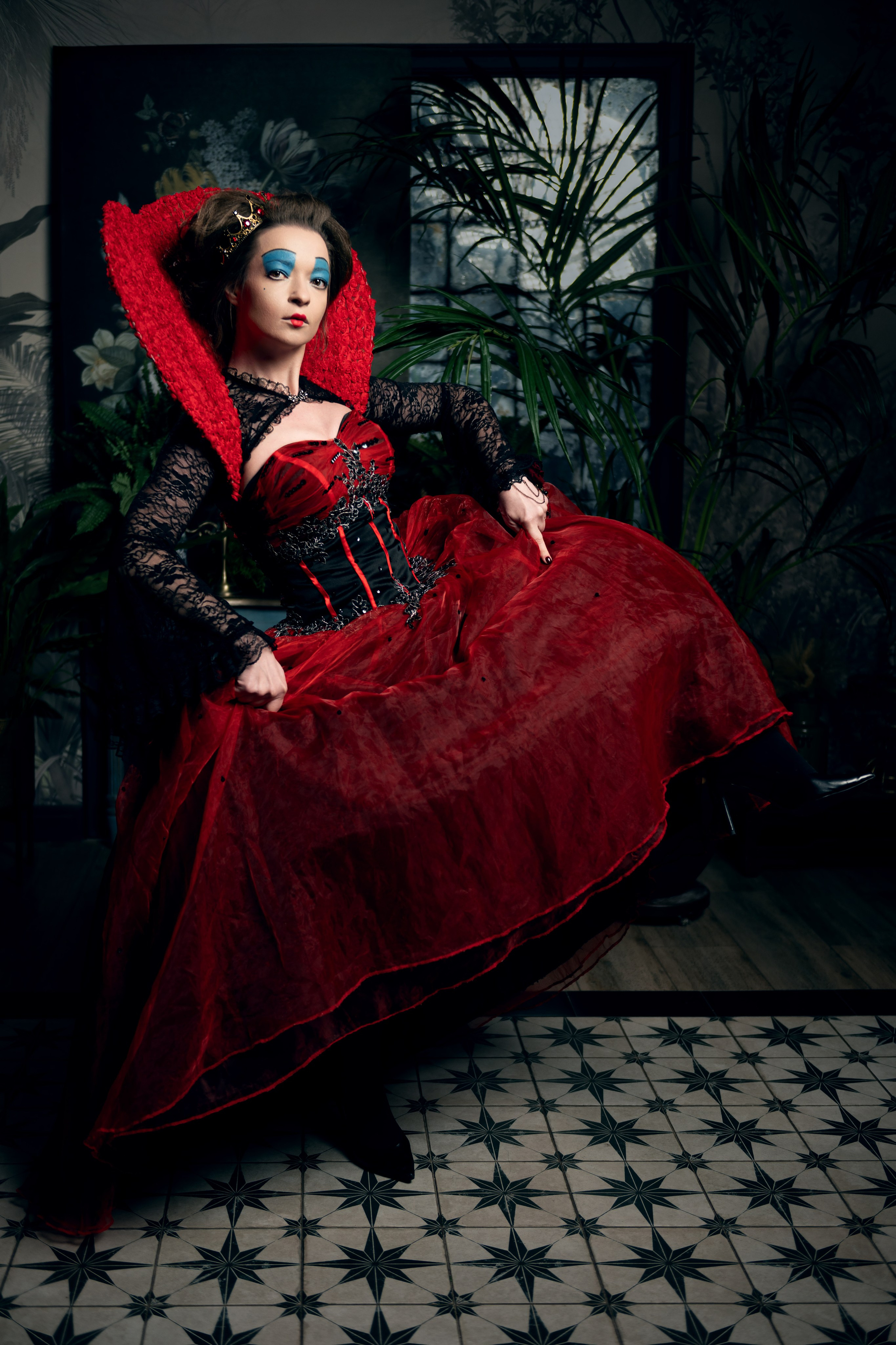 Красная королева (fine art & fashion). Портретный фотограф в Москве Артем Венглинский