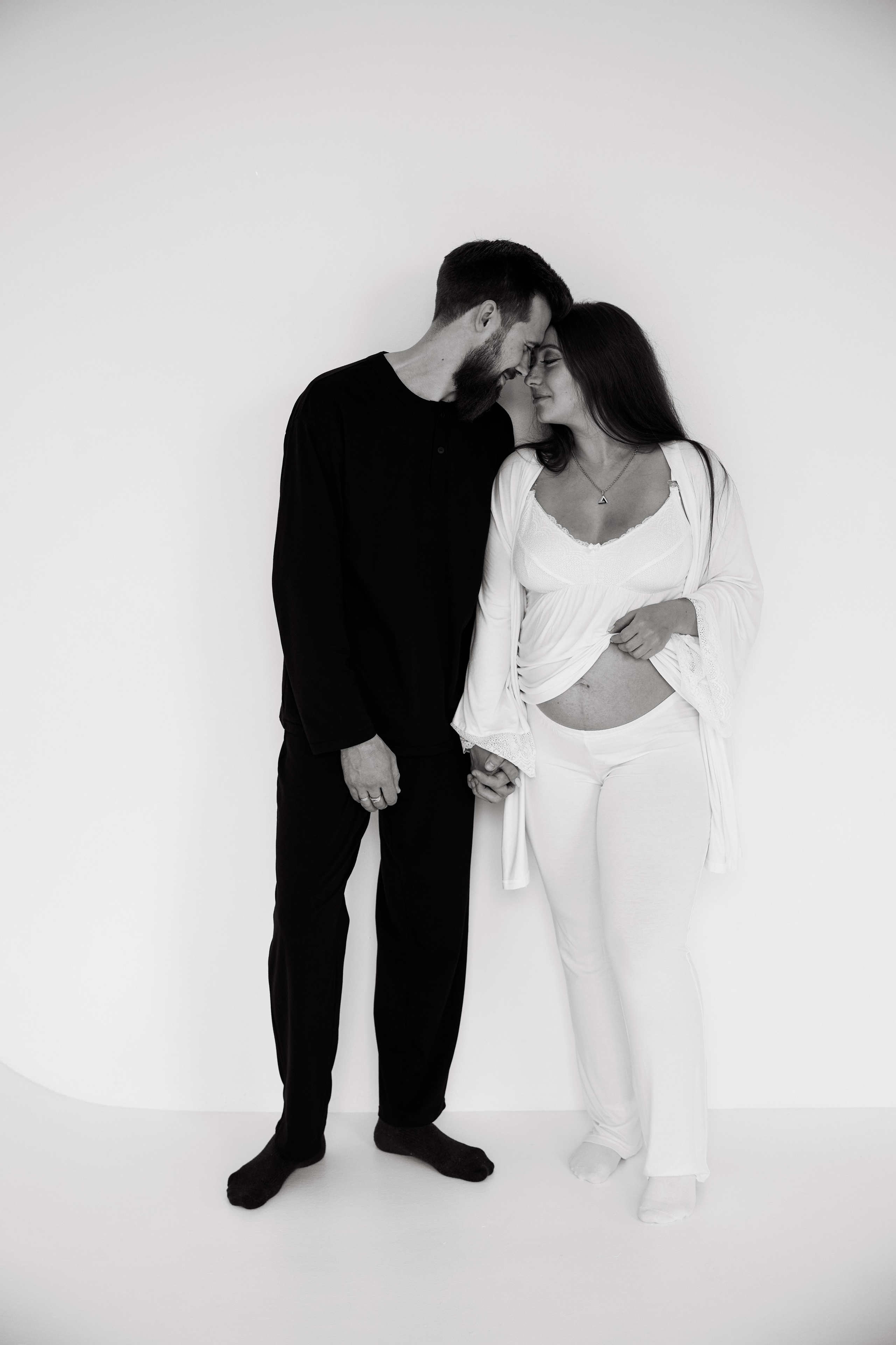 Фотосессия беременности в студии. Портретный, семейный, свадебный фотограф в Магадане — Екатерина Литвин