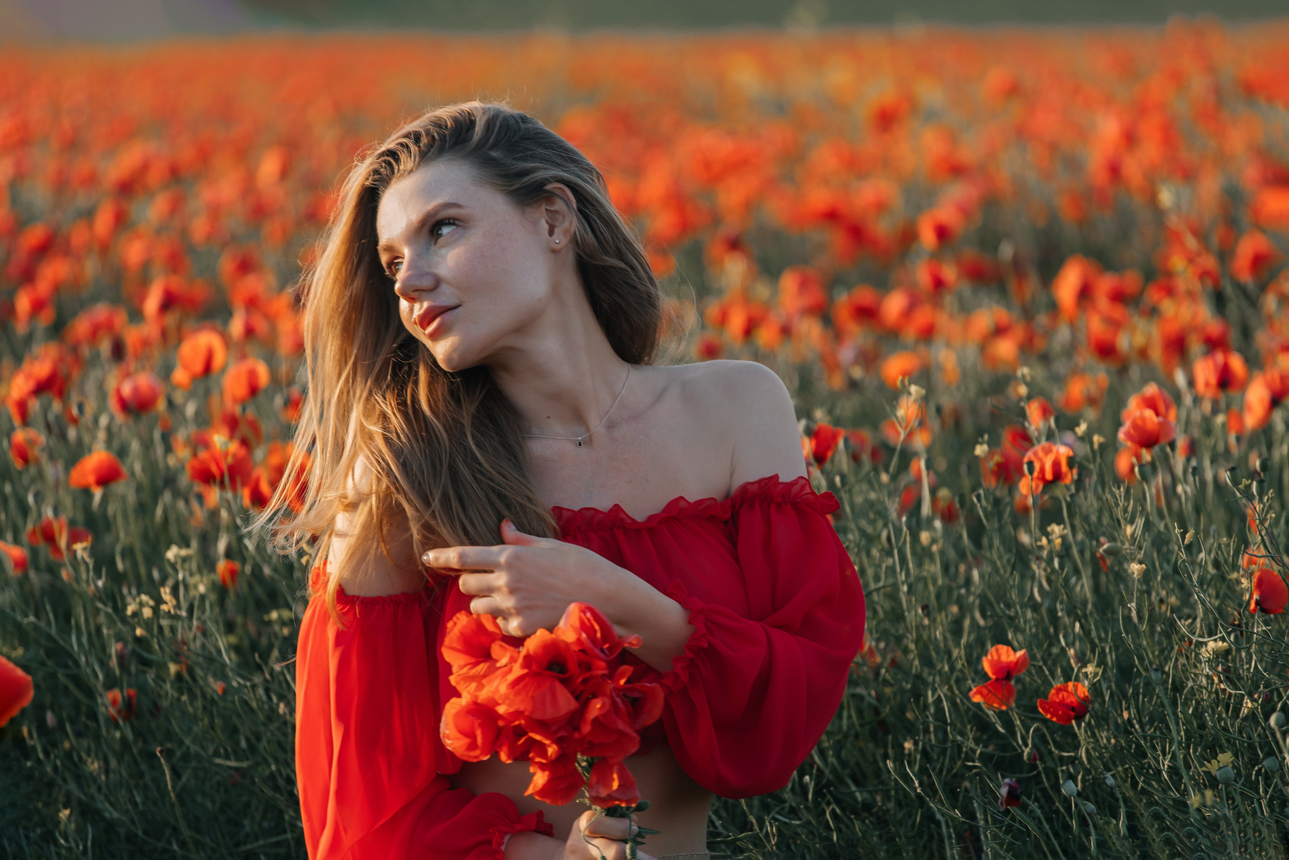 Фотосессия в маковом поле на закате. Свадебный и семейный фотограф в Краснодарском крае Мария Данилкина