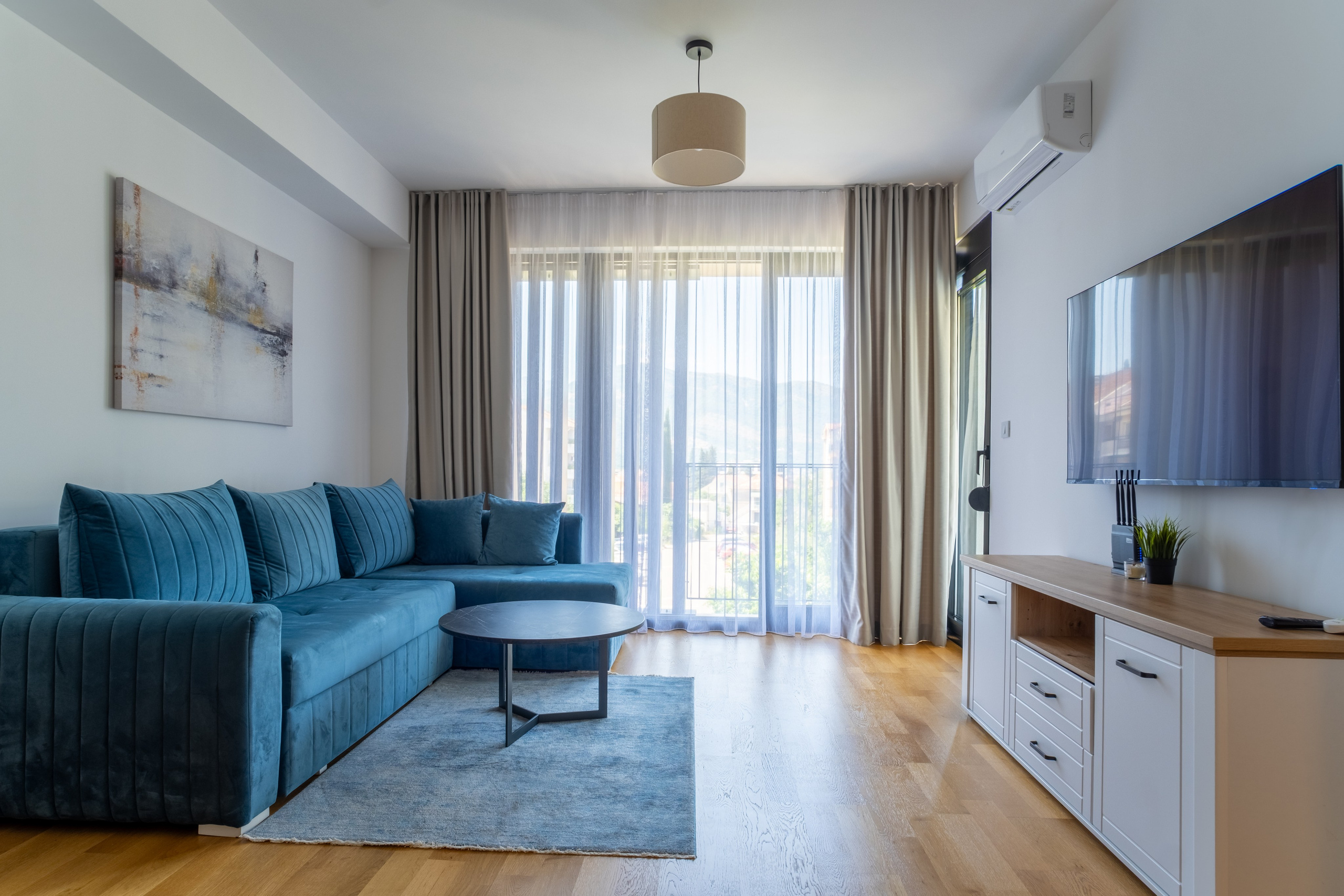 Apartments Tivat, Selyanovo. Family and wedding photographer in Montenegro