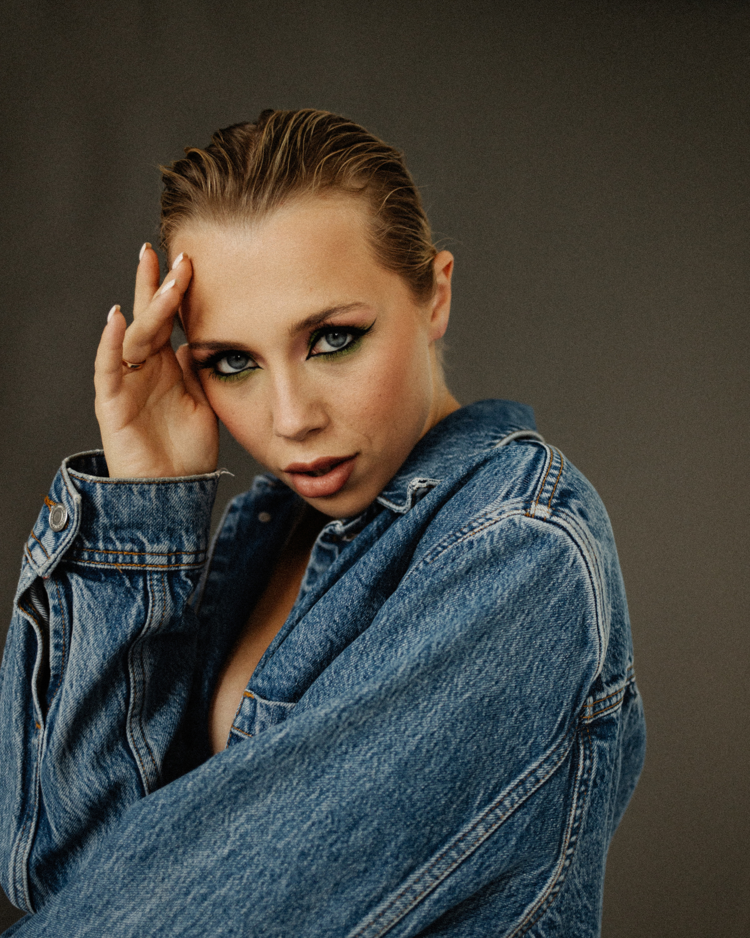 Dasha — Mua. Фотограф Андрей Куськало