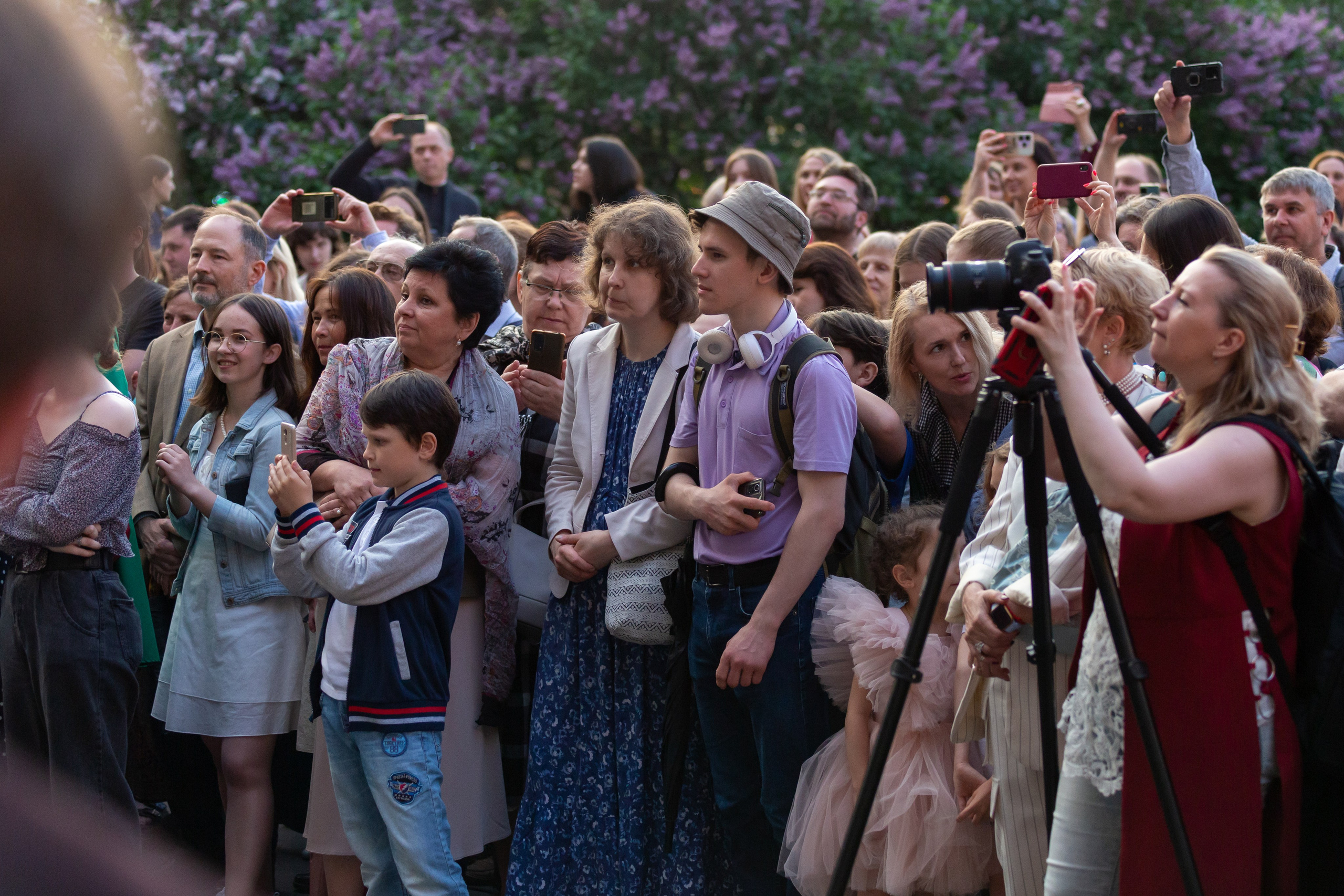 02.06.2024 Выпускники хорового училища им. М. И. Глинки у Казанского собора. Семейный и детский фотограф в Санкт-Петербурге Пуликов Дмитрий