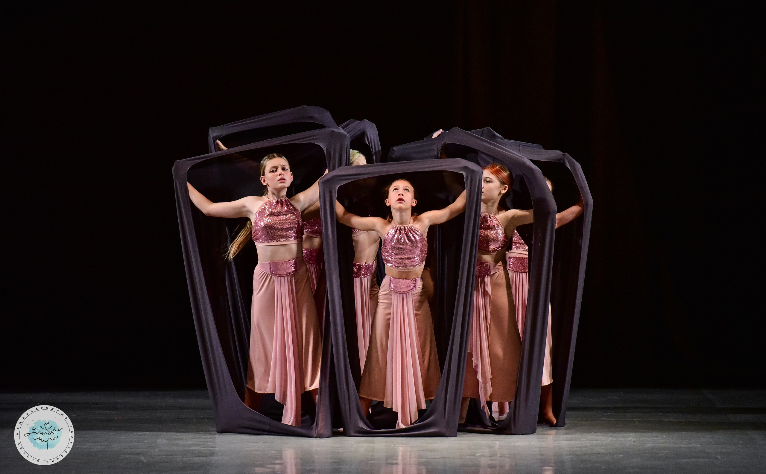 04.07.2024 Финал Международного творческого проекта «Улыбки Мира» г. СПБ. Медиастудия Фото Концепт