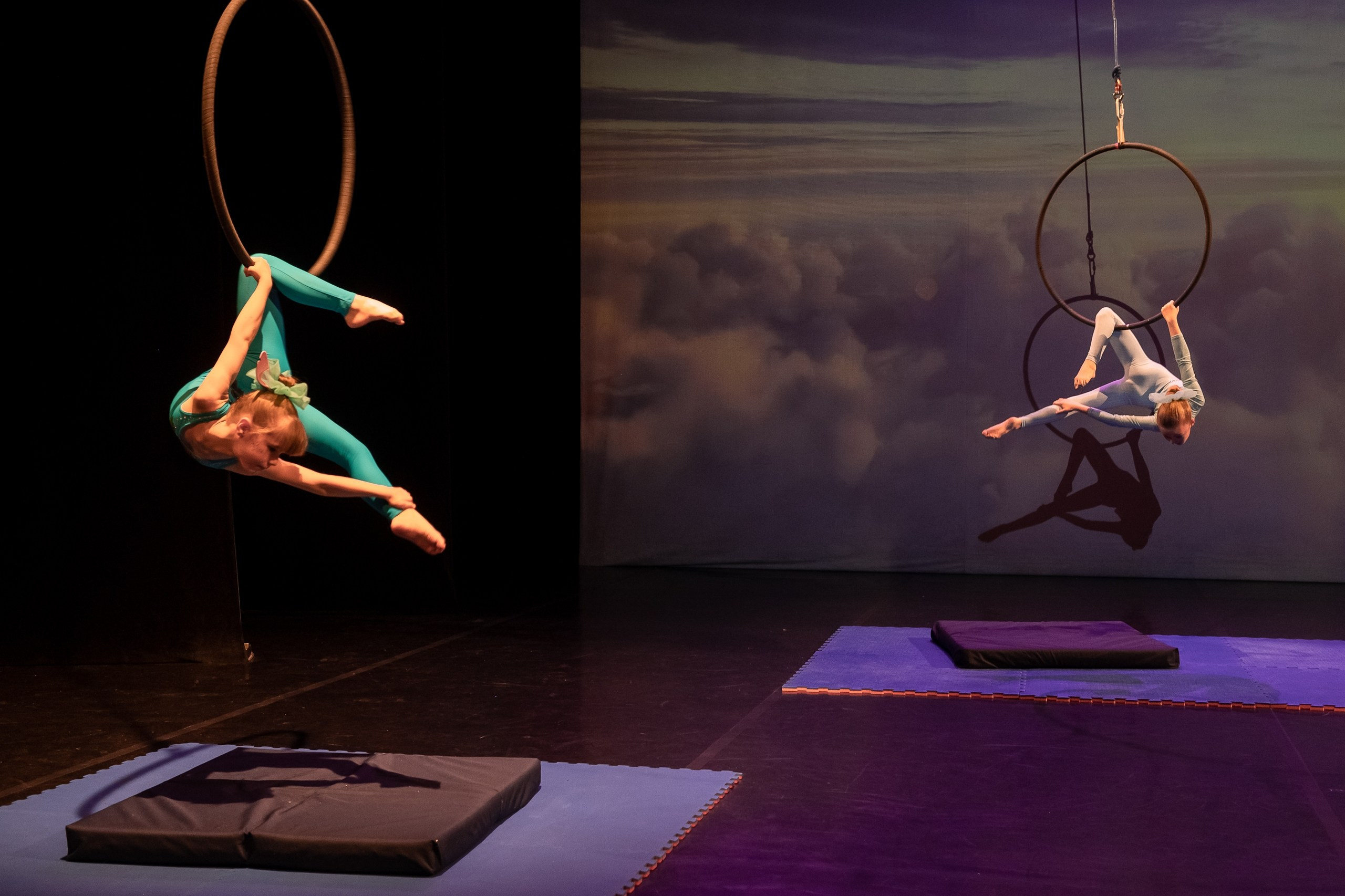 Отчетное выступление студии воздушной гимнастики Sport Evolution. Свадебный и семейный фотограф София Невская