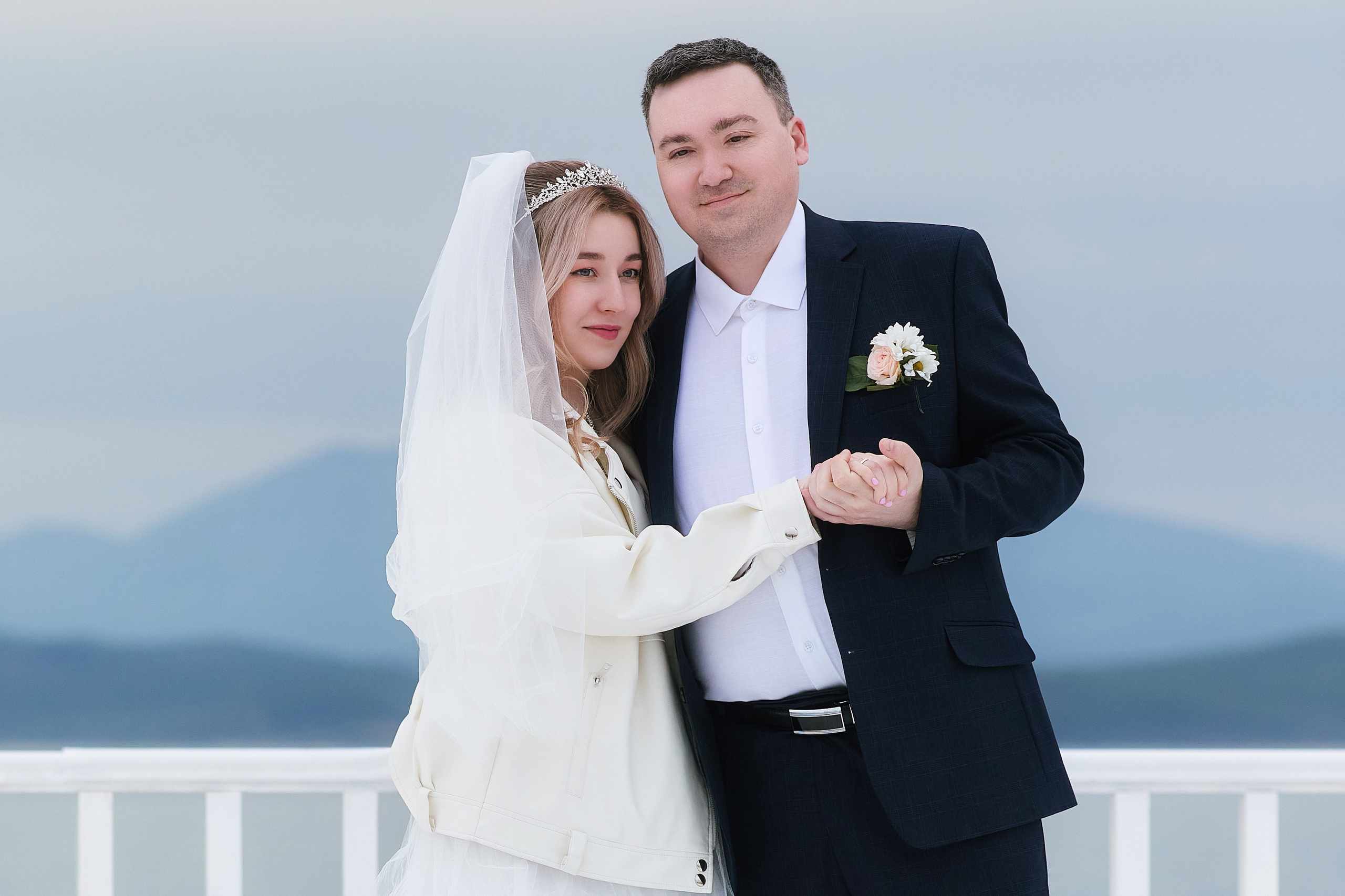 Свадебная фотосессия у моря зимой и ранней весной в Находке
