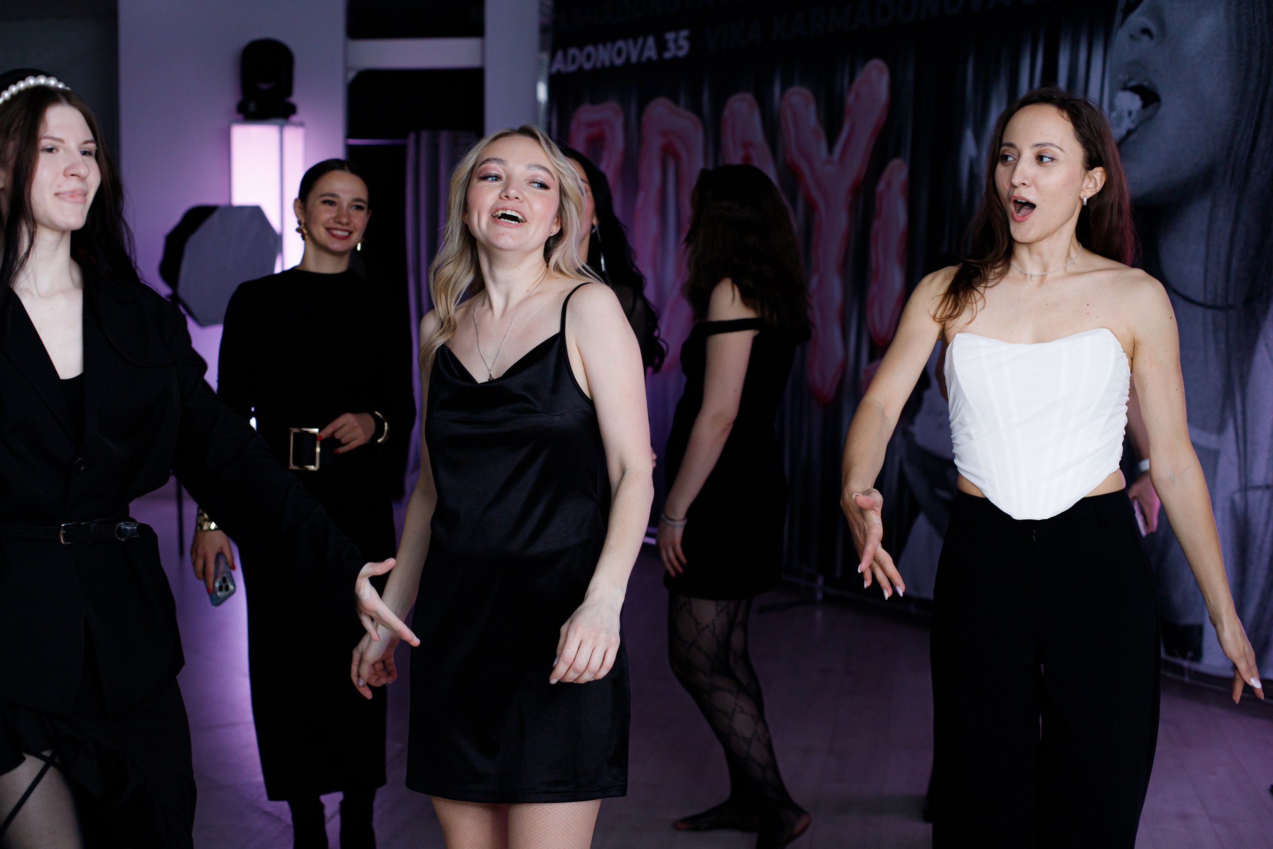 VIKA KARMADONOVA. Photokarish