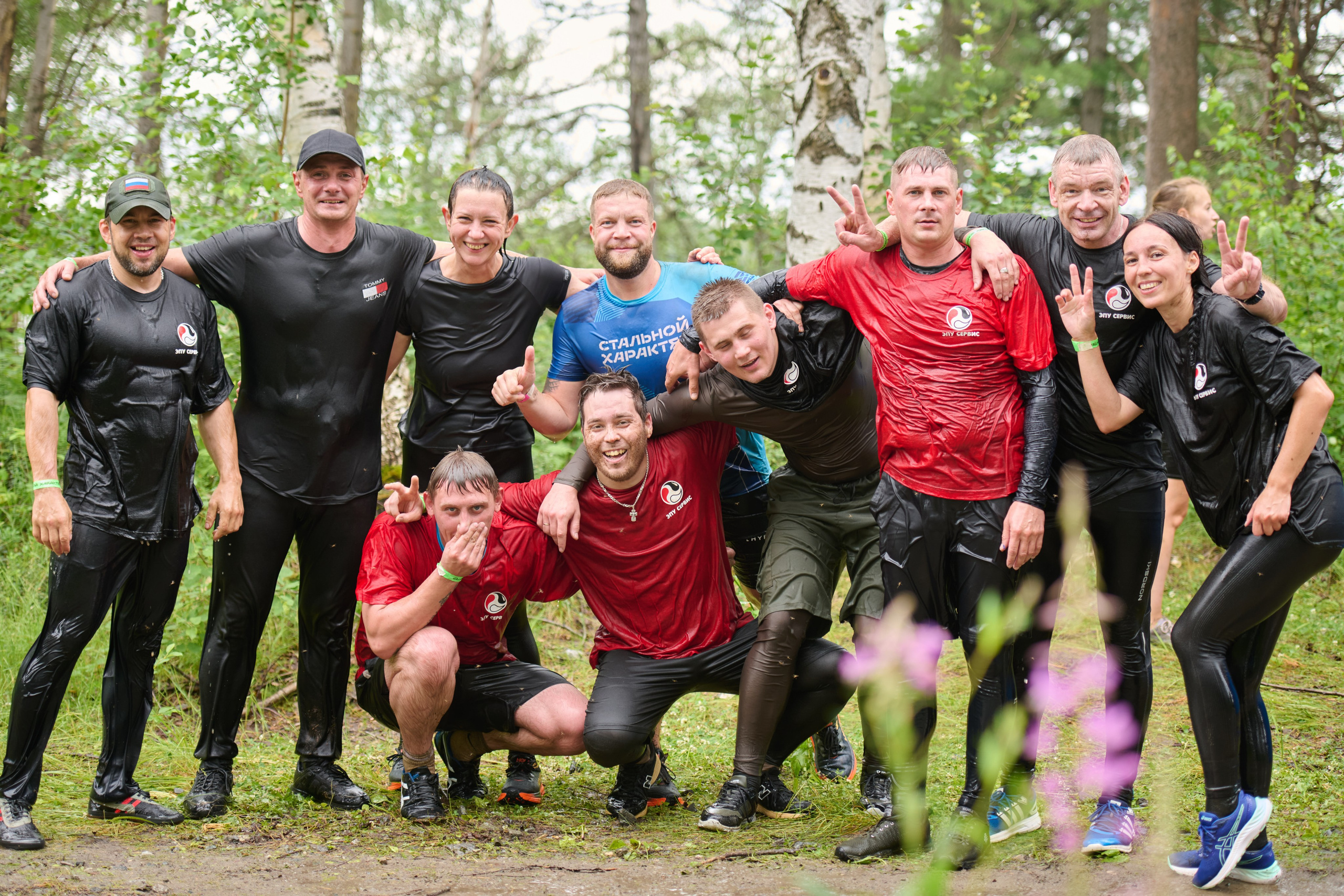 Фоторепортаж с забега Стальной характер в Сургуте, 5 июля 2025. Репортажный и семейный фотограф — Шелихов Сергей