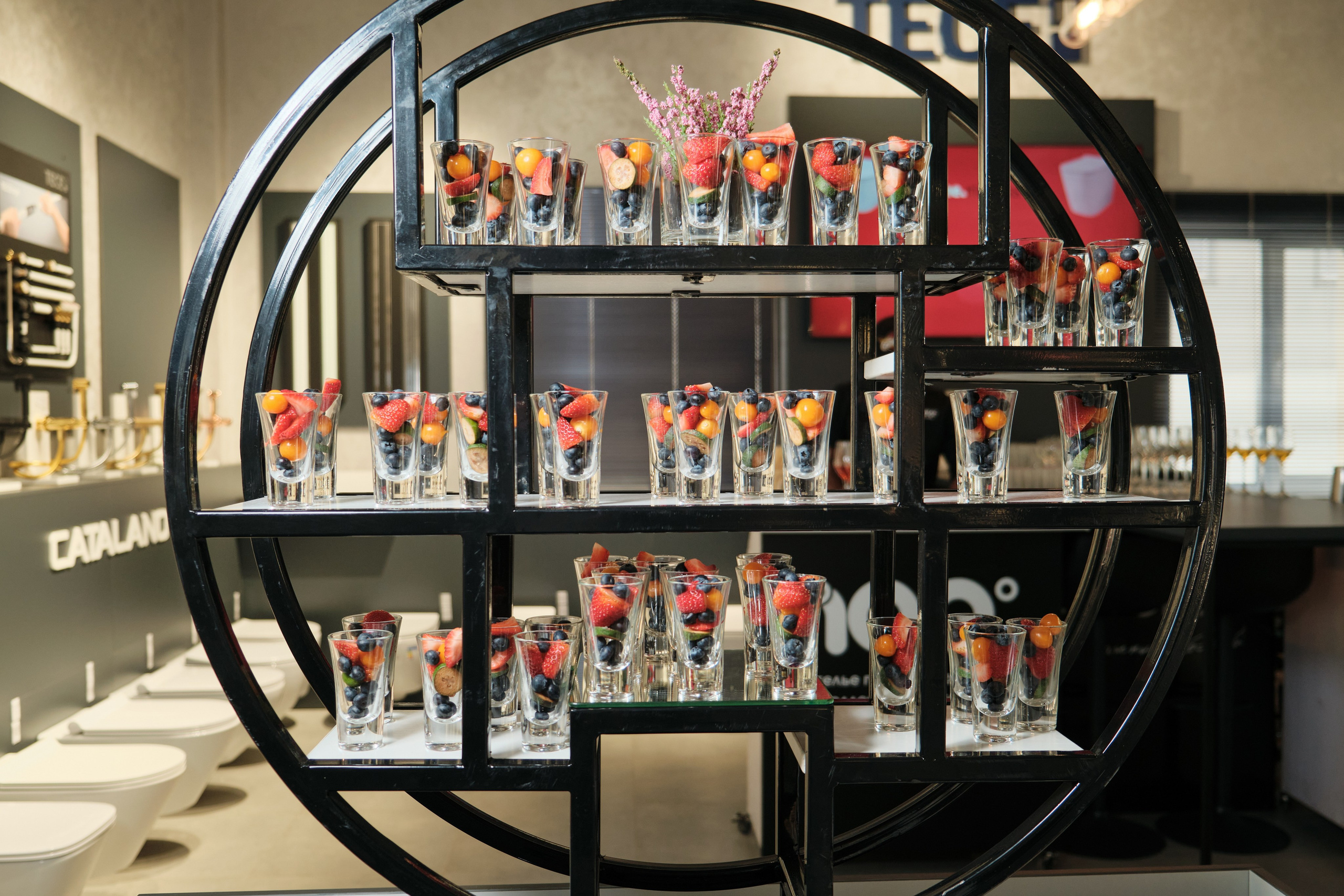 Открытие салона 100 градусов. Антон Ив