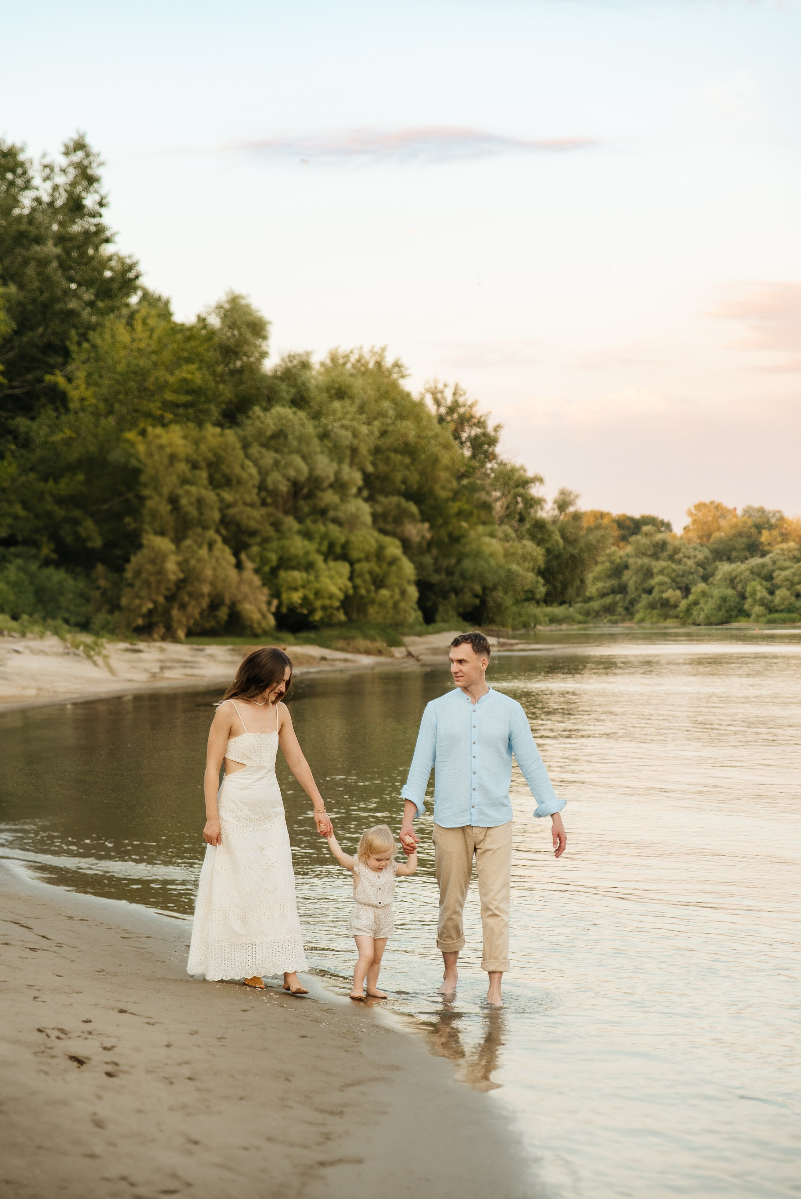 Семейная фотосессия у озера. Свадебный и семейный фотограф Кореновск/Краснодар
