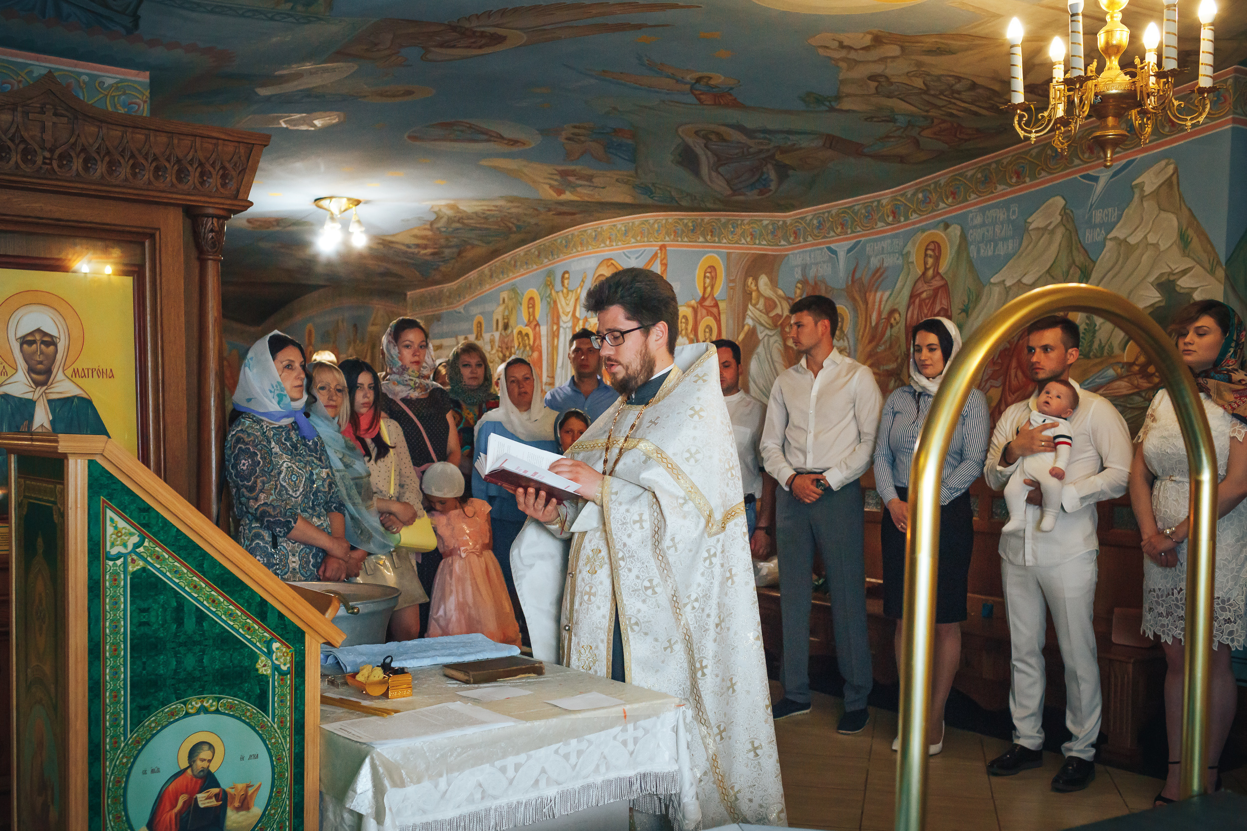 Фотограф на крещение в Щелково, Крещение в Щелково в Троицком соборе