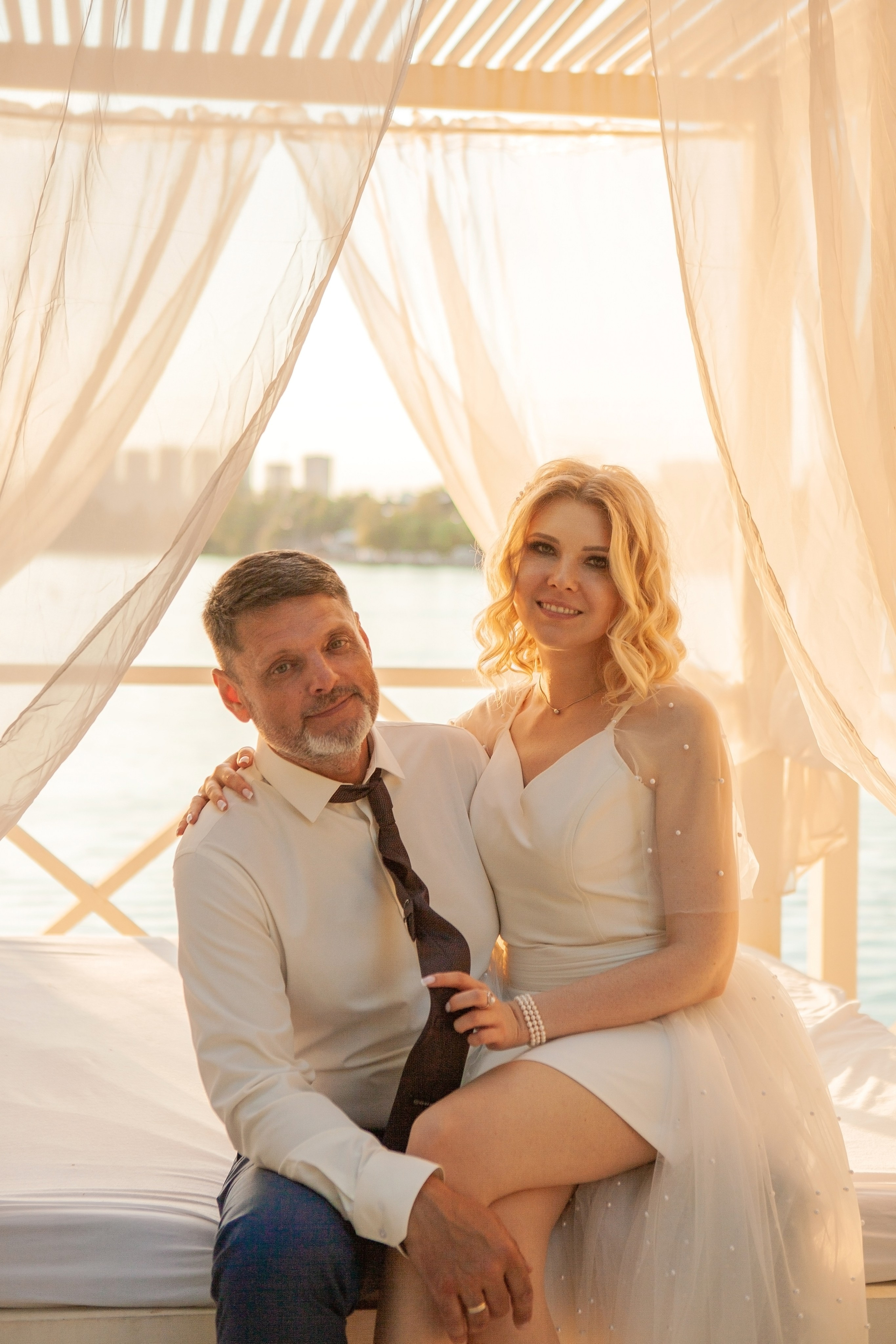 Фотосессия молодоженов на пляже Рублево. Фотограф Ольга Ефремова