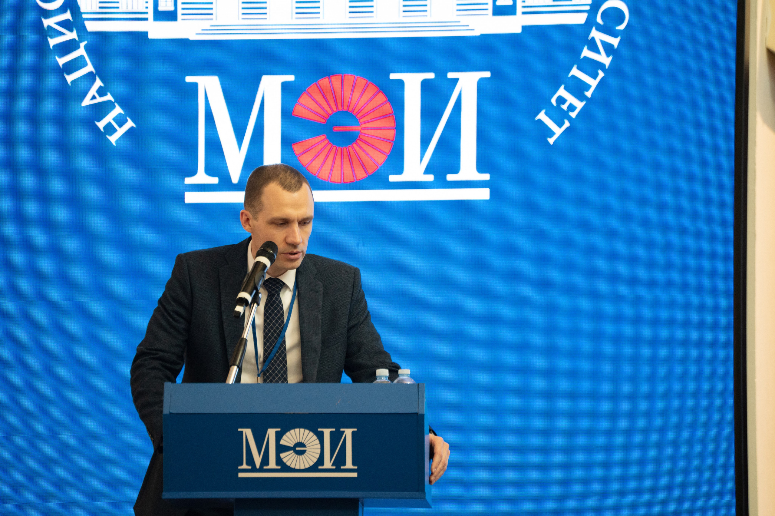 РАВИФОРУМ по ВИЭ и электротранспорту в МЭИ. Фотограф Мария