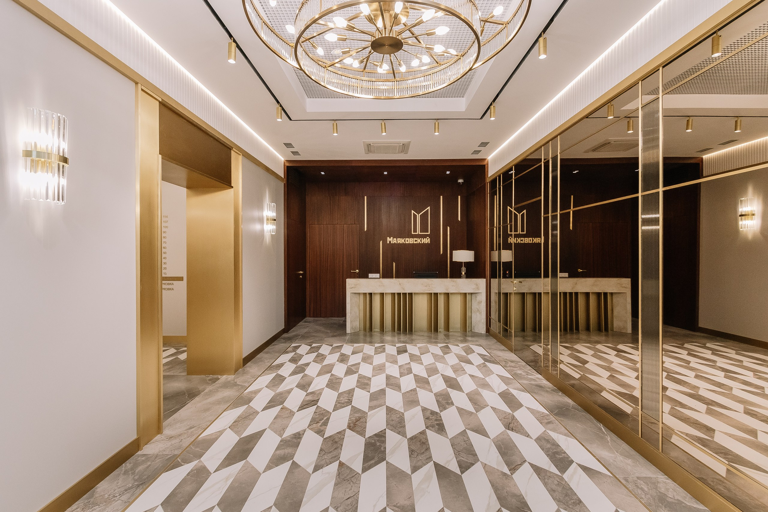 Маяковский. Свадебный и репортажный фотограф в Новосибирске Матлак Дарья