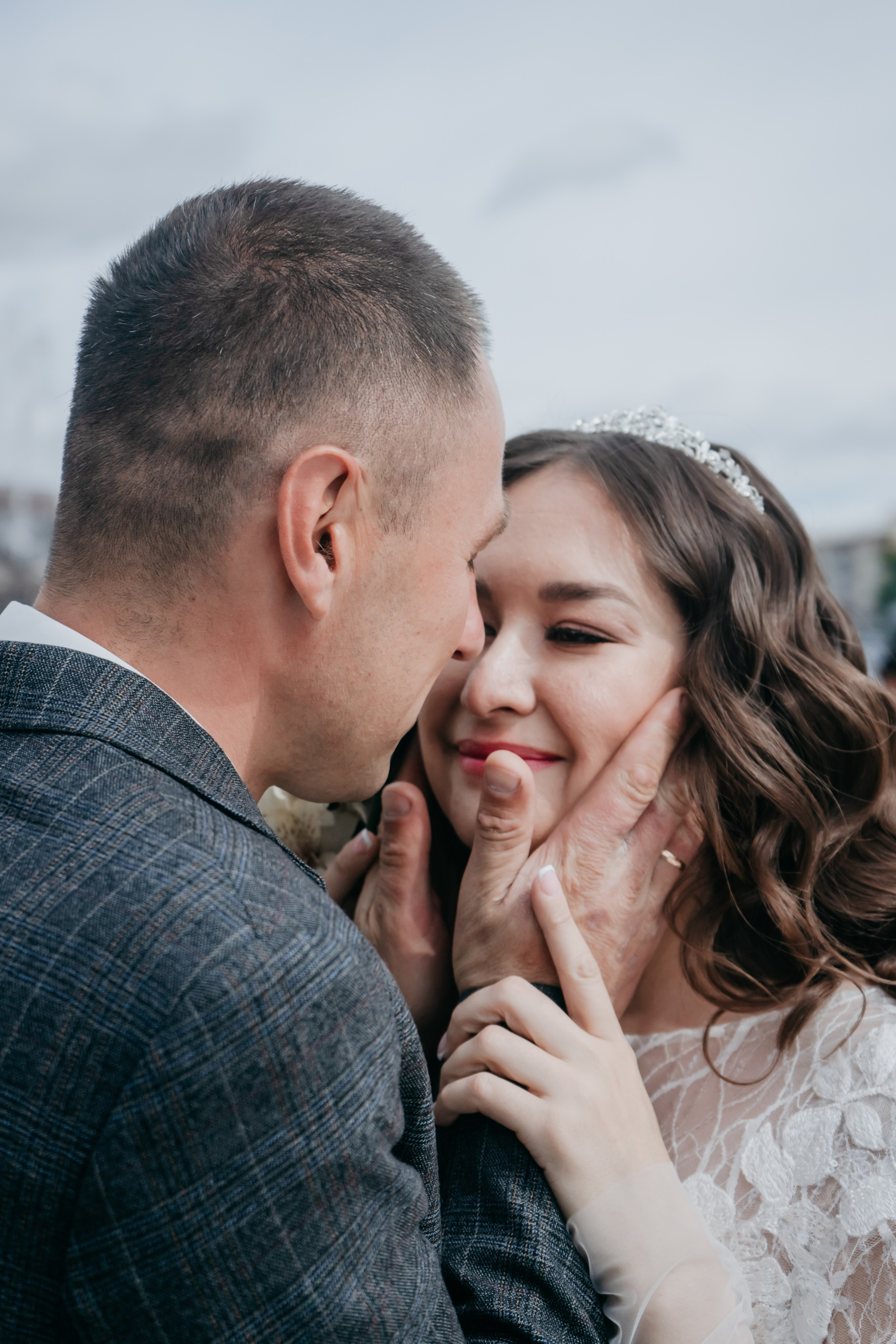 Свадебный фотографии с прогулки в окрестностях Улан-Удэ. Фотограф в Улан-Удэ. Свадебный фотограф в Улан-Удэ