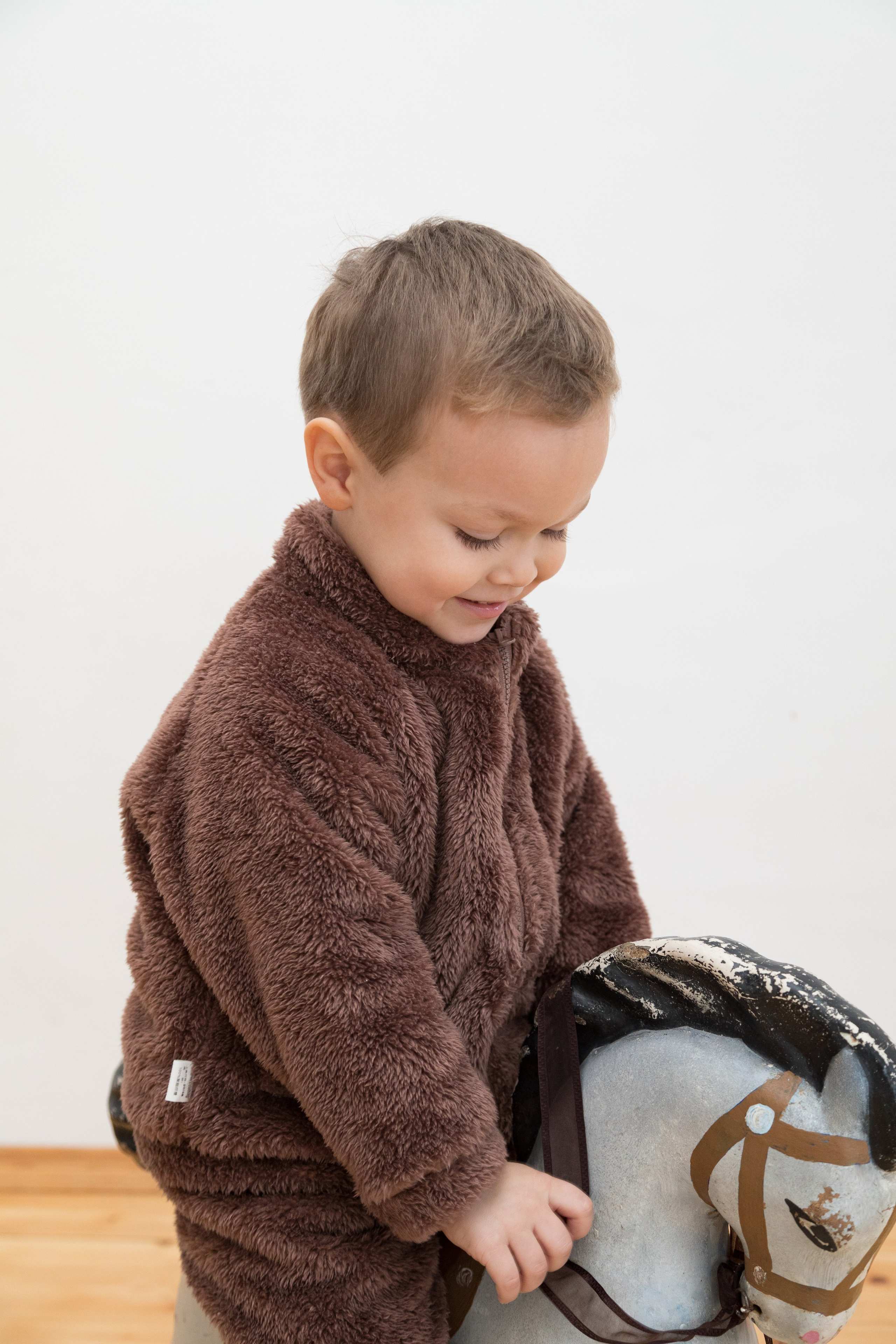 Фотосессия детской одежды для маркетплейсов Wildberries, Ozon. Детский и контент фотограф Надя Волкова Санкт-Петербург