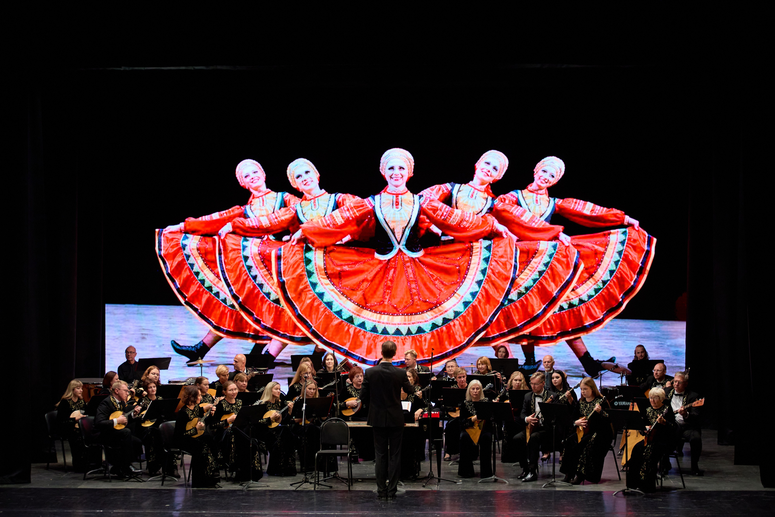 Филармония «Вокруг света в ритме танца». Фотограф Илья Прохоров в Кирове