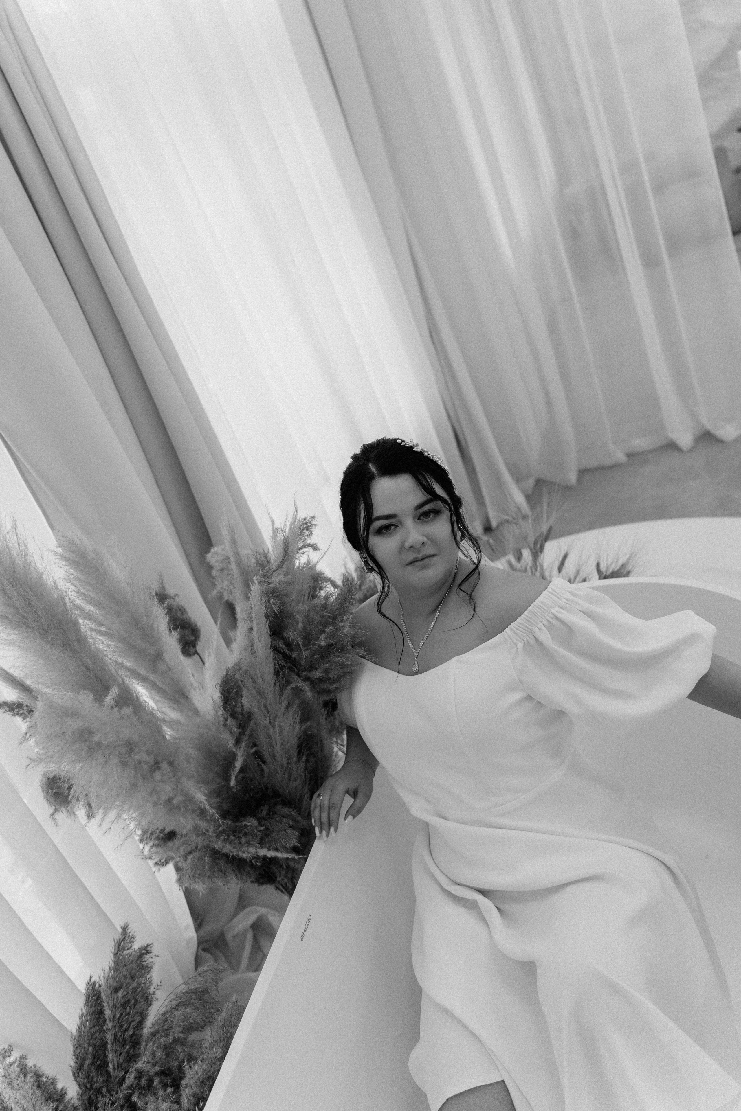 Студийная свадебная история любви. Ваш семейный фотограф в Минске — Вика Трегубова