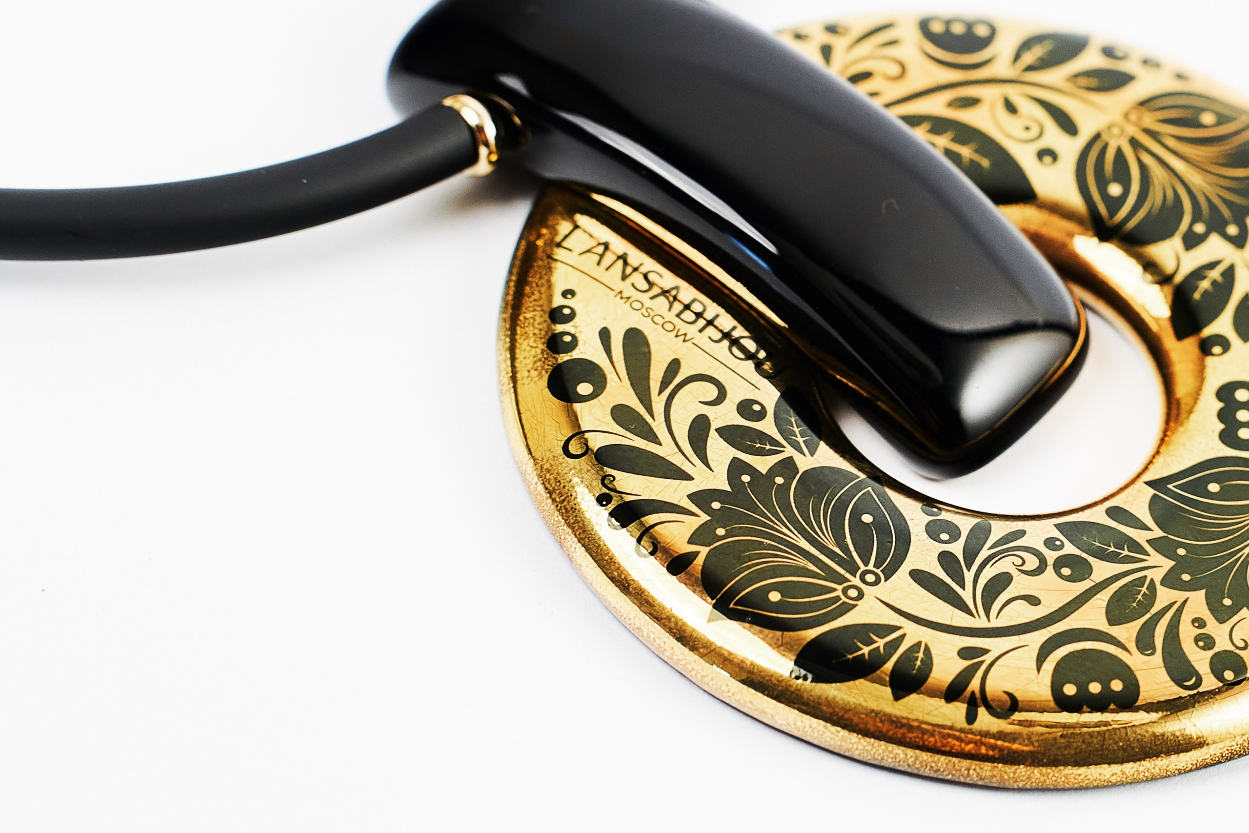 Предметная и фудсъёмка в Москве. Фото для маркетплейсов. Фотограф Петр Анисимов