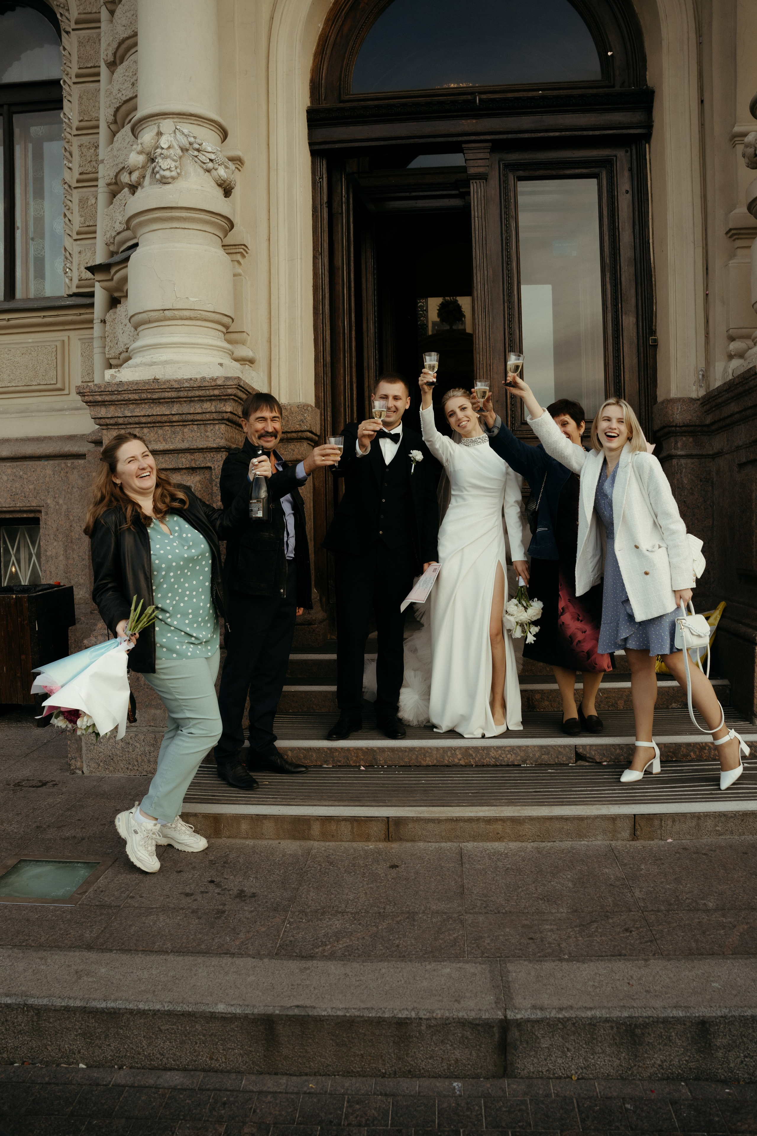 Однажды в летнем саду. Свадебный фотограф в Петербурге Таша Вайб