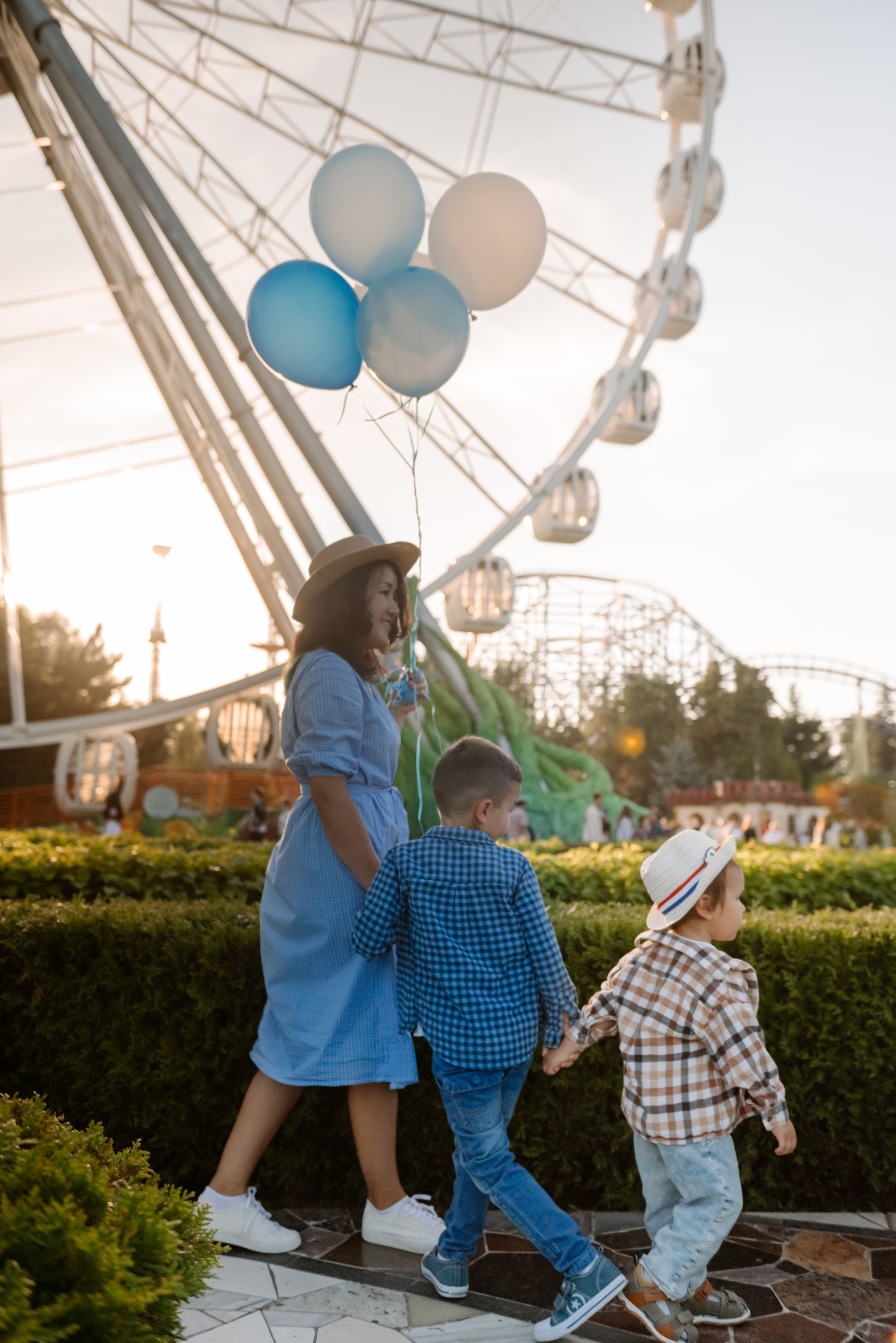 Семейная. Лилия с сыновьями. Свадебный и сеейный фотограф в Санкт-Петербурге Елена Худякова