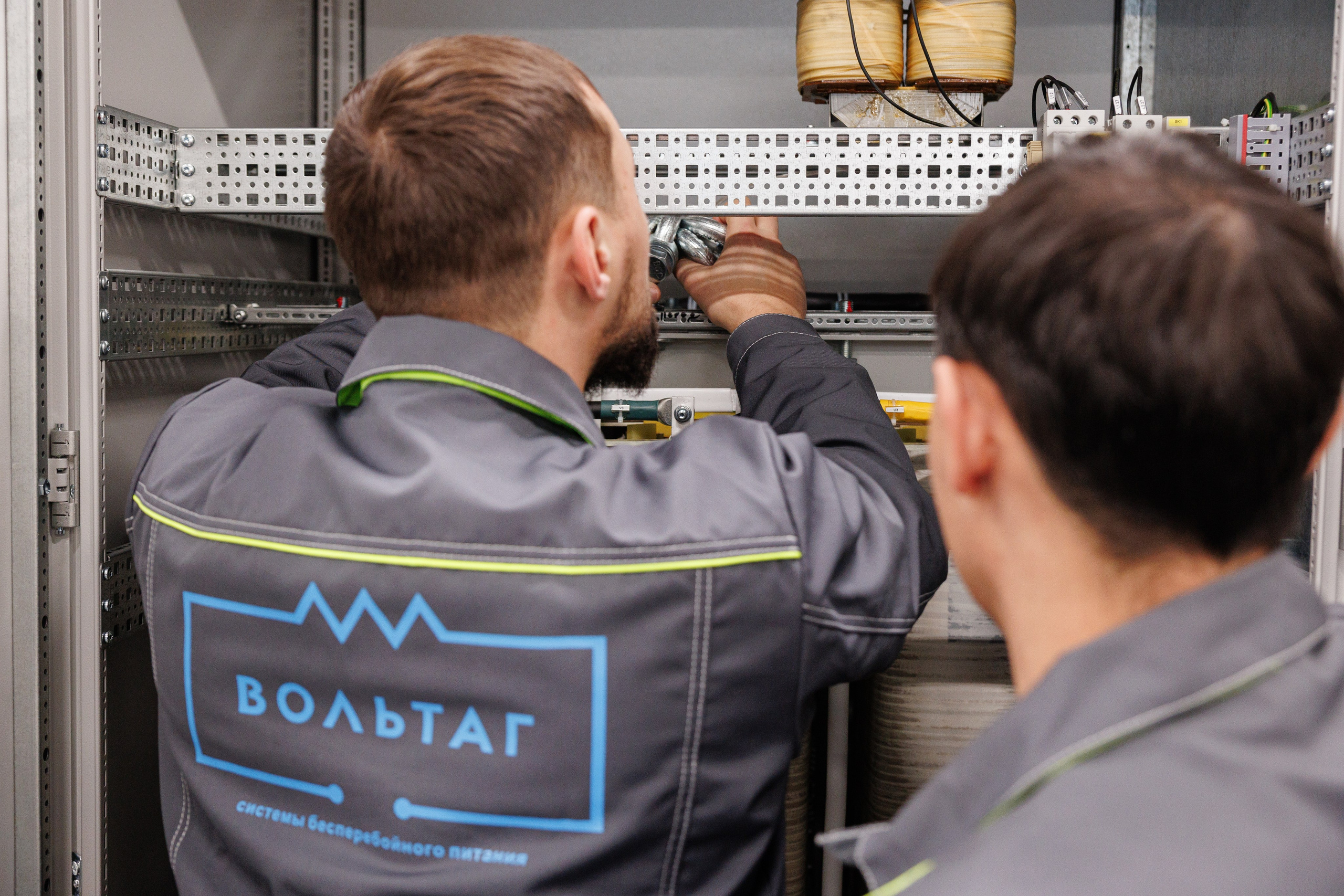 Вольтаг — Экскурсия по производству. Контент для бизнеса в Екатеринбурге Полдень Медиа