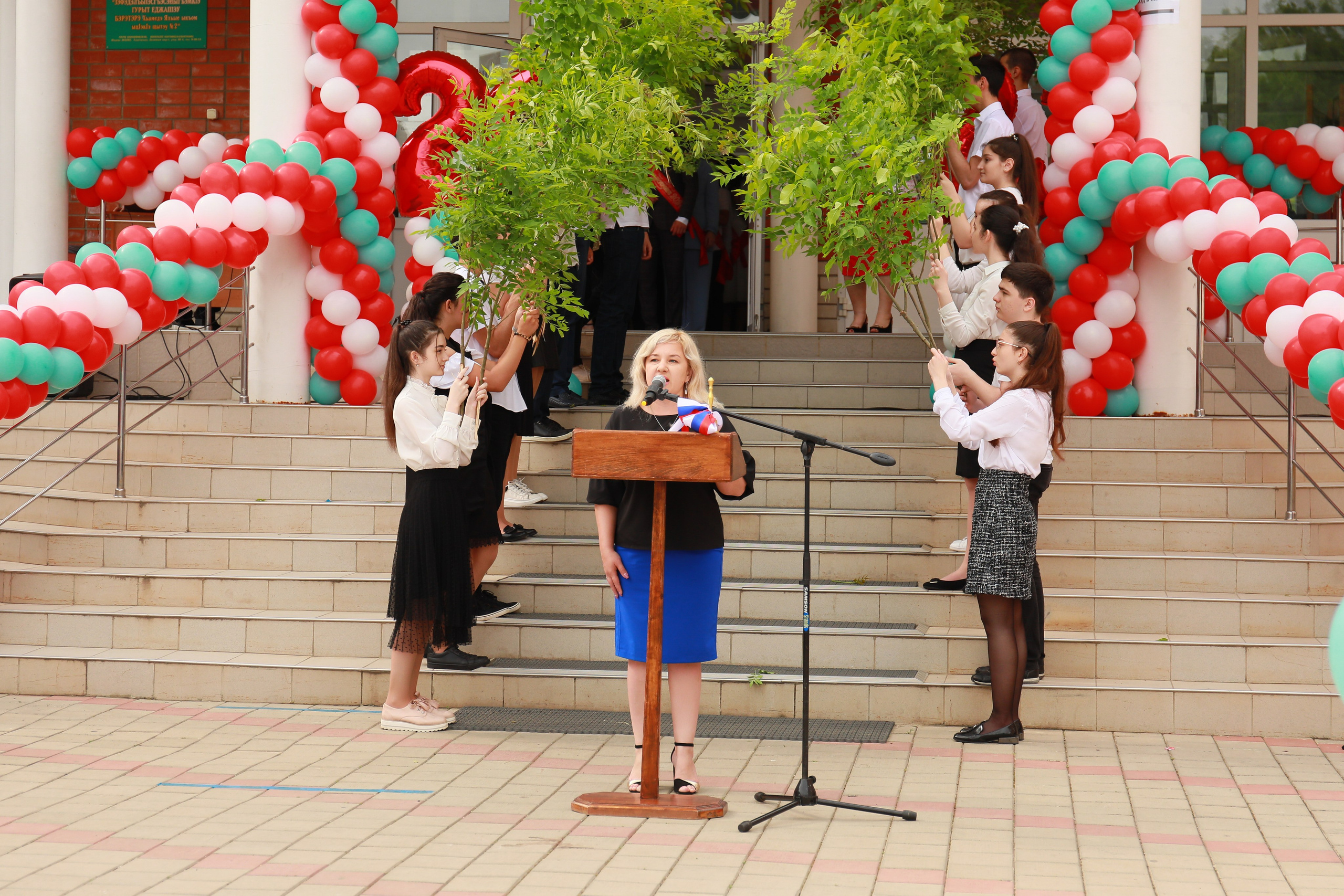 Последний звонок (Школа 2). Детский семейный фотограф Краснодар