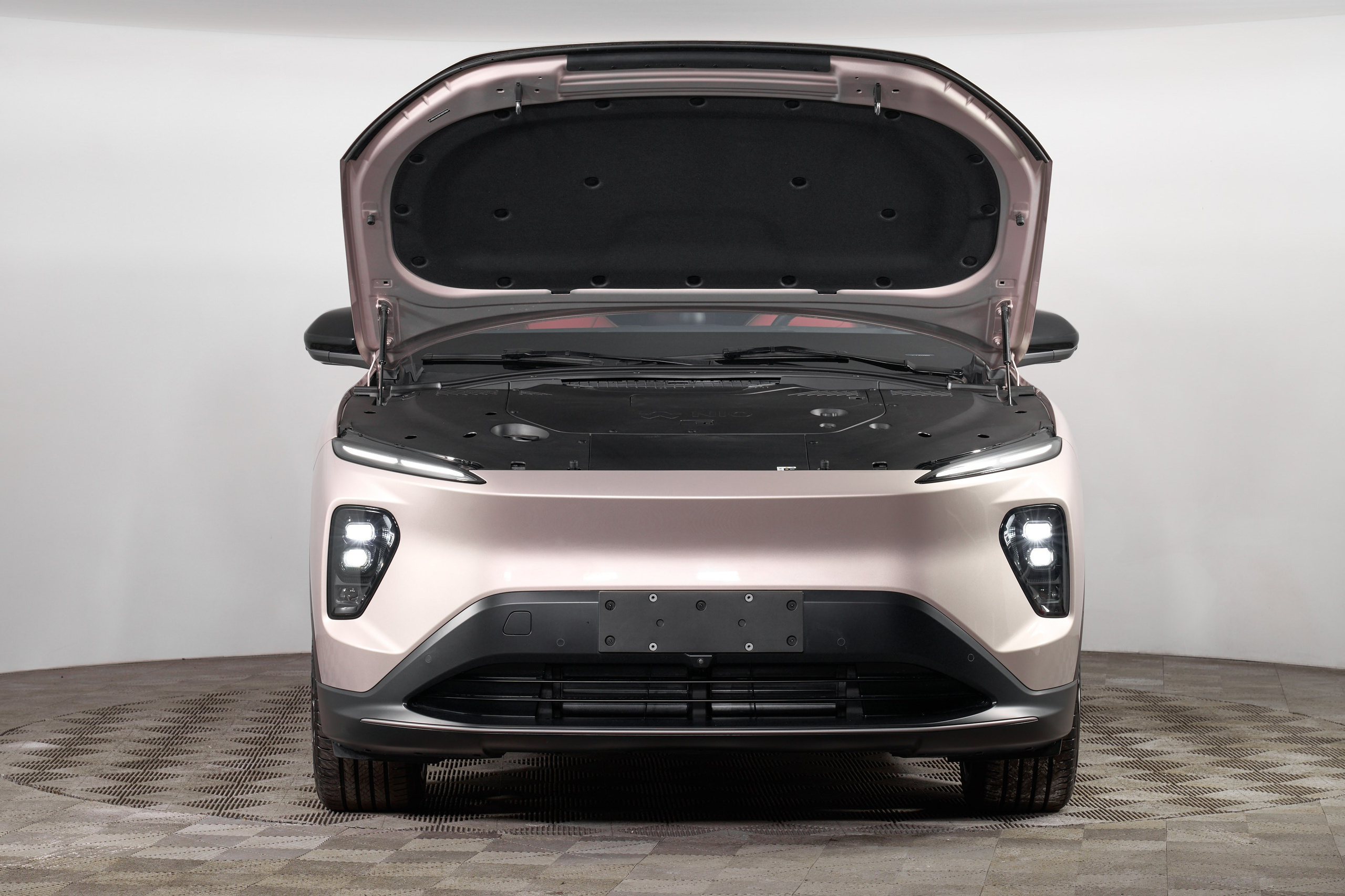 NIO EC7. Фотограф Николай Прокофьев модельные тесты в Москве