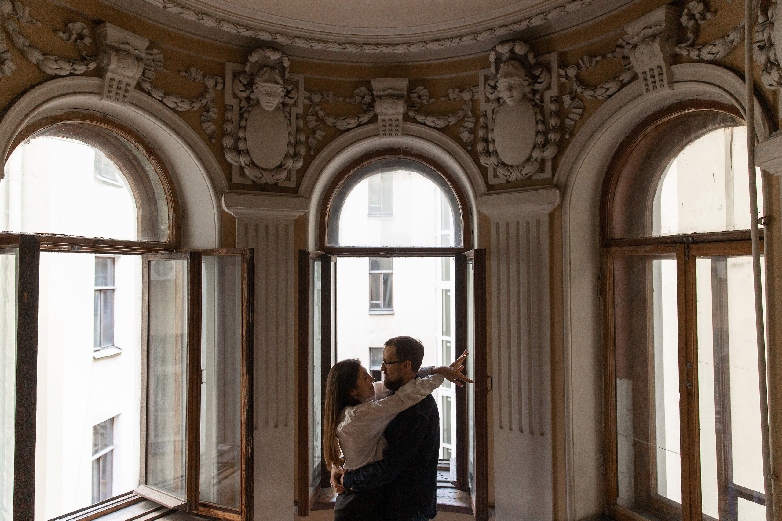 Фотосессия истории любви в центре Петербурга. Свадебный и портретный фотограф в Санкт-Петербурге Надежда Чечулина