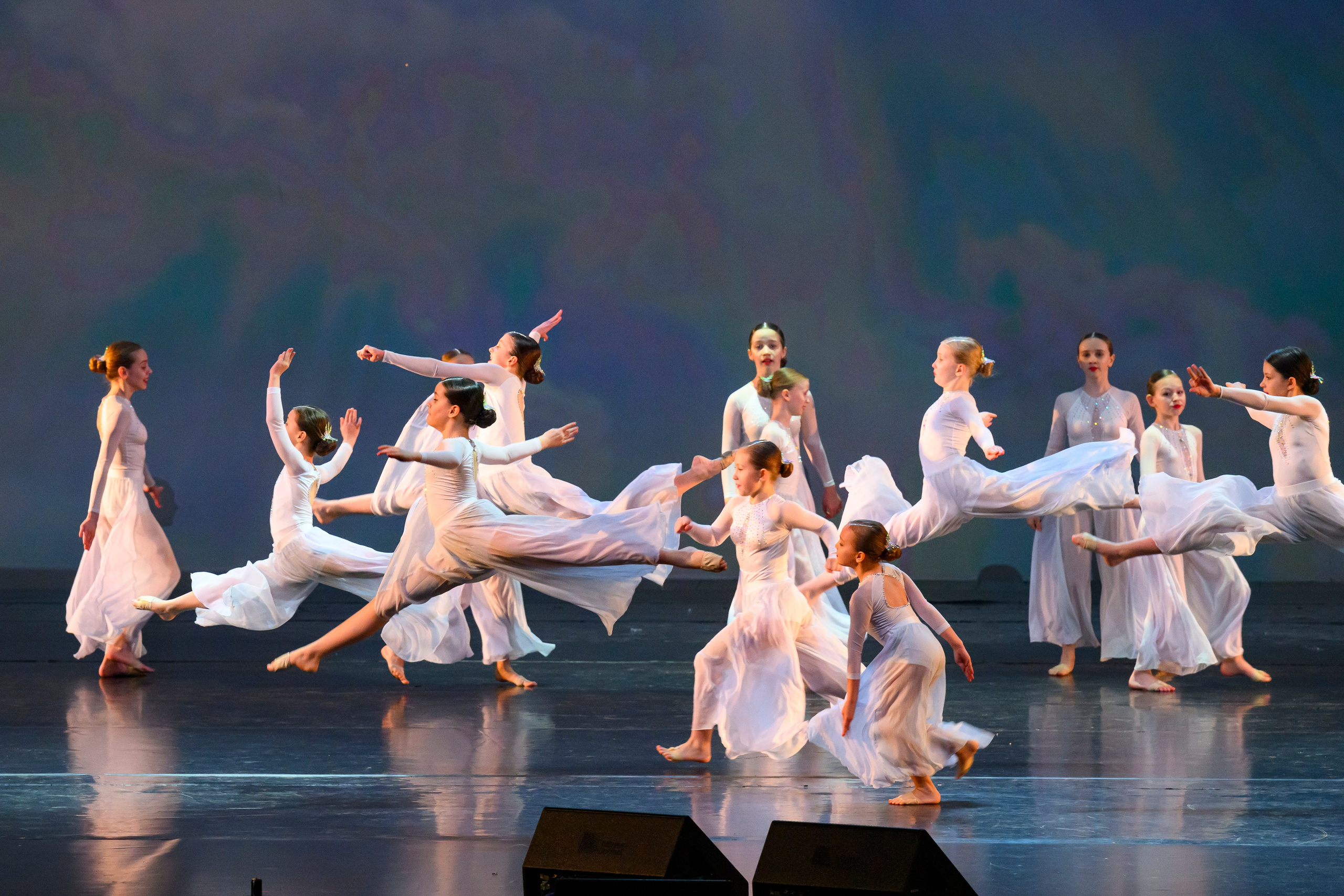 23 апреля, часть 1, БКЗ Октябрьский, г. Санкт-Петербург. Золотое яблочко