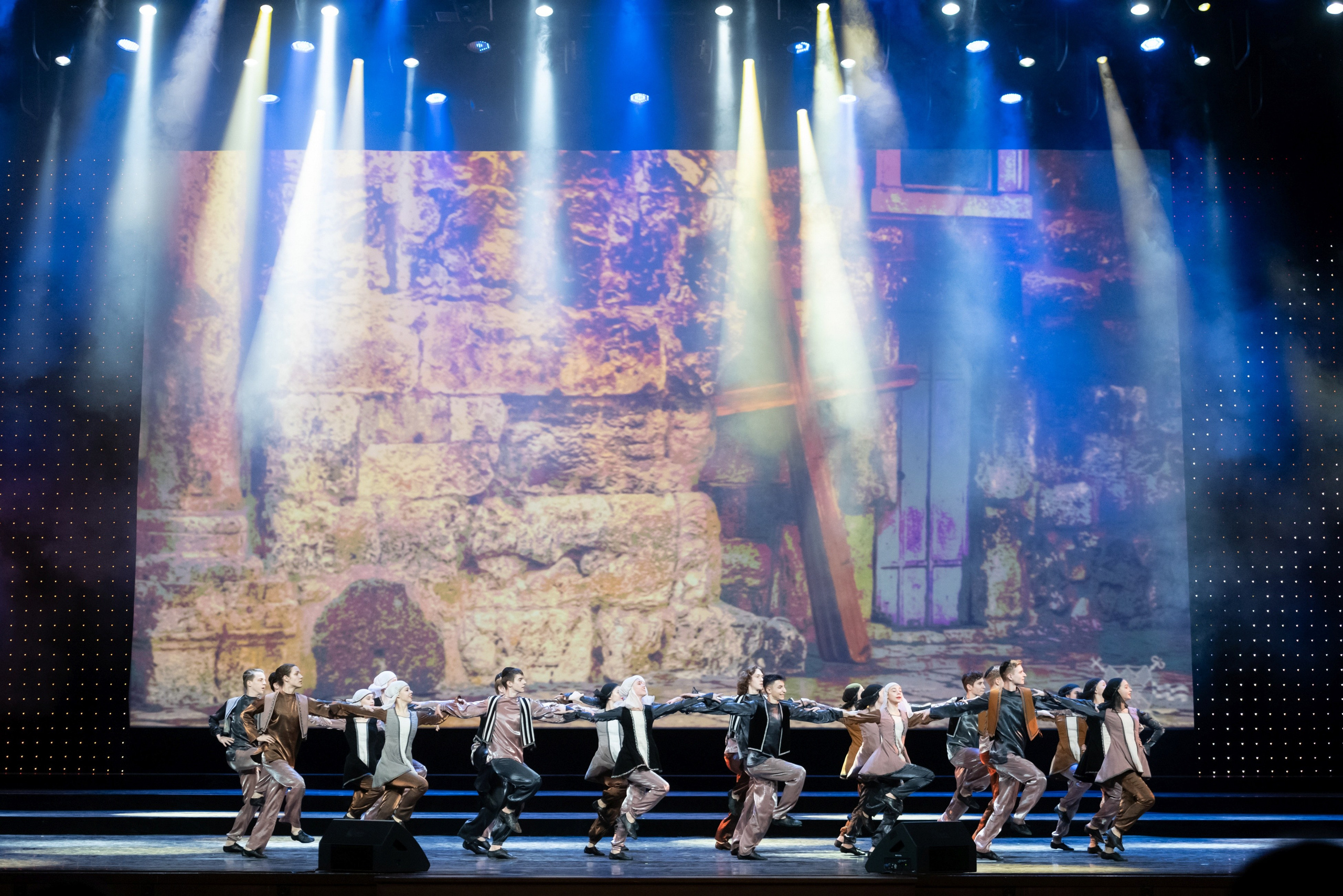 2 февраля, концерт Таланты России, Кремлевский Дворец. Золотое яблочко