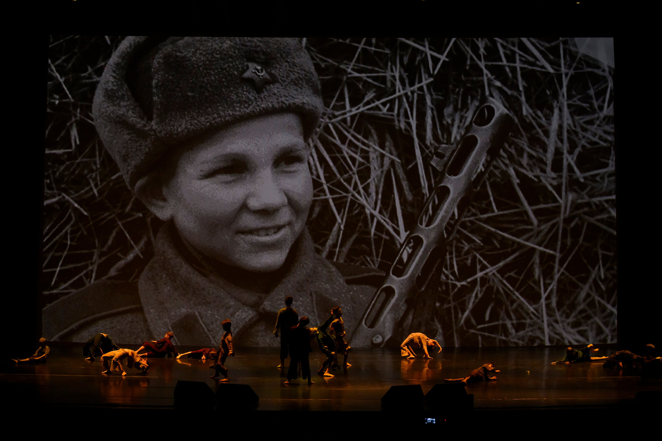 23 апреля, часть 2, БКЗ Октябрьский, г. Санкт-Петербург. Золотое яблочко