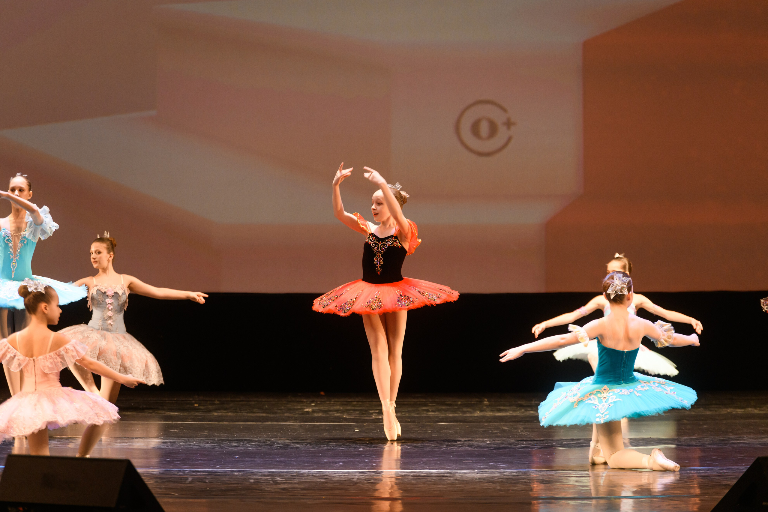 23 апреля, часть 1, БКЗ Октябрьский, г. Санкт-Петербург. Золотое яблочко