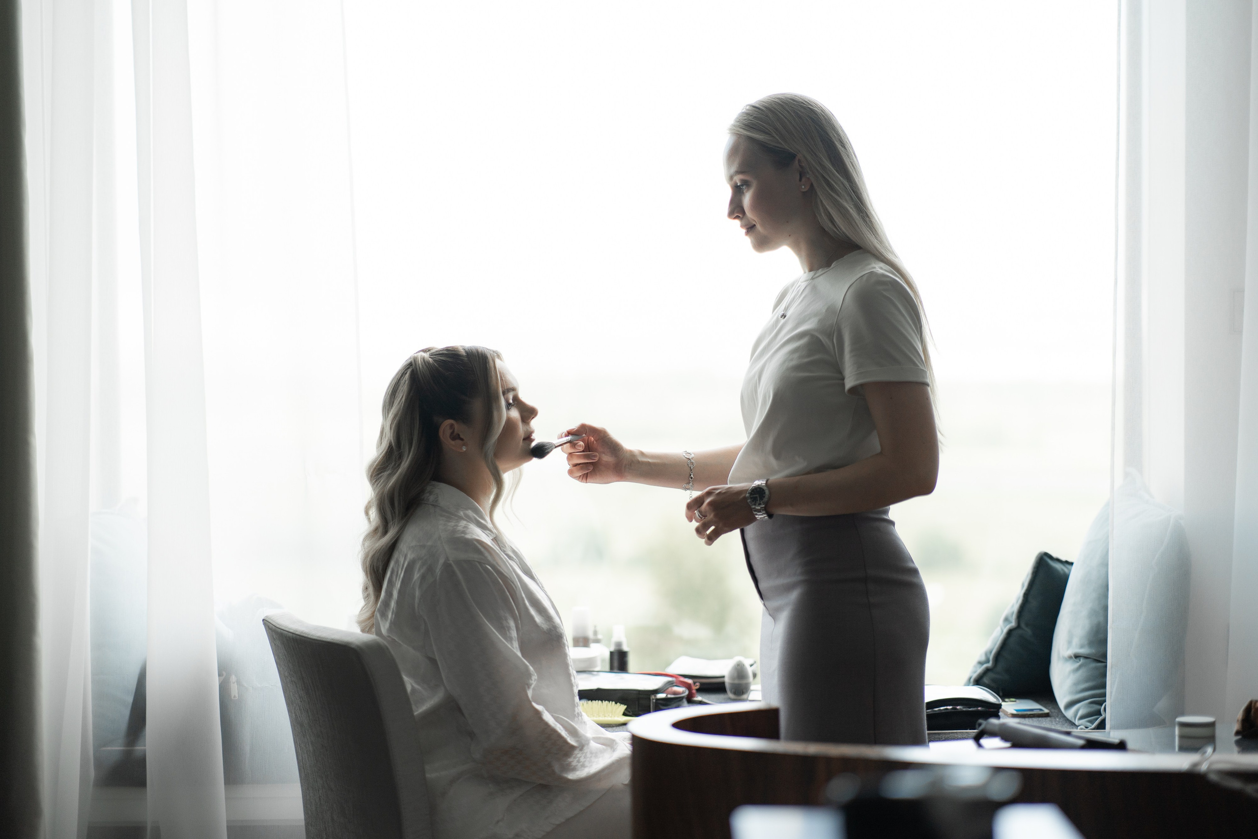 Свадебная фотосессия в отеле Хилтон. Свадебный фотограф Александр Невский в Санкт-Петербурге