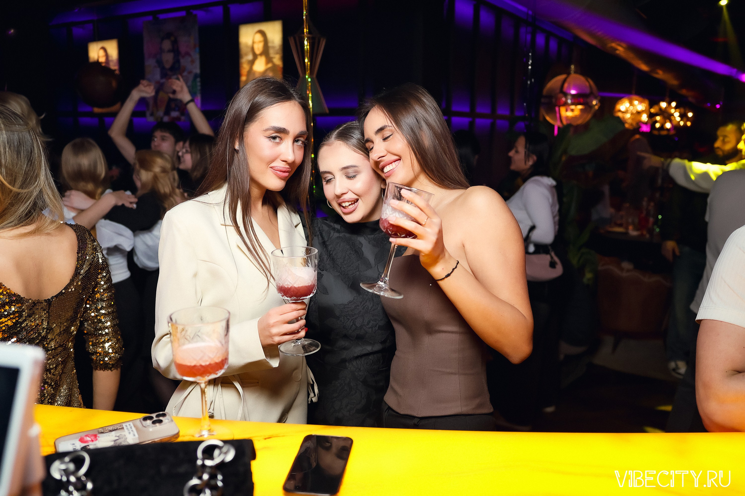 DOUBLE U. VIBECITY.RU Вайб Сити Ру Фоторепортажи Фотоотчеты Калининград