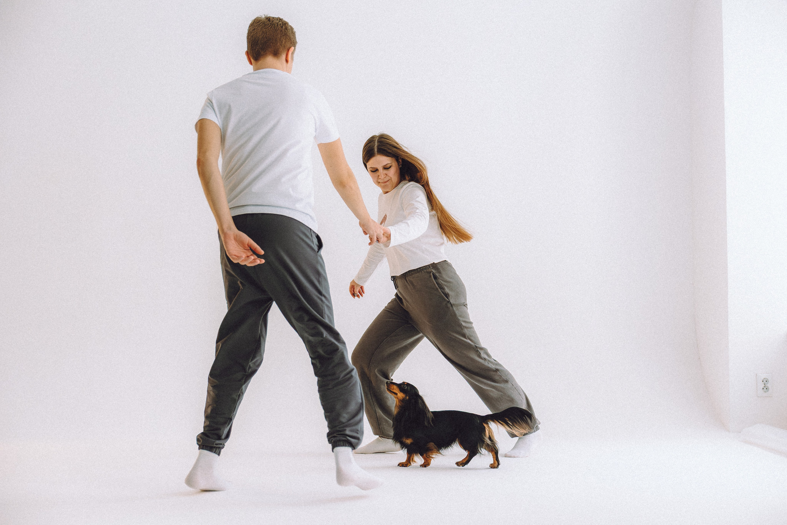 Натали, Свят и Эни