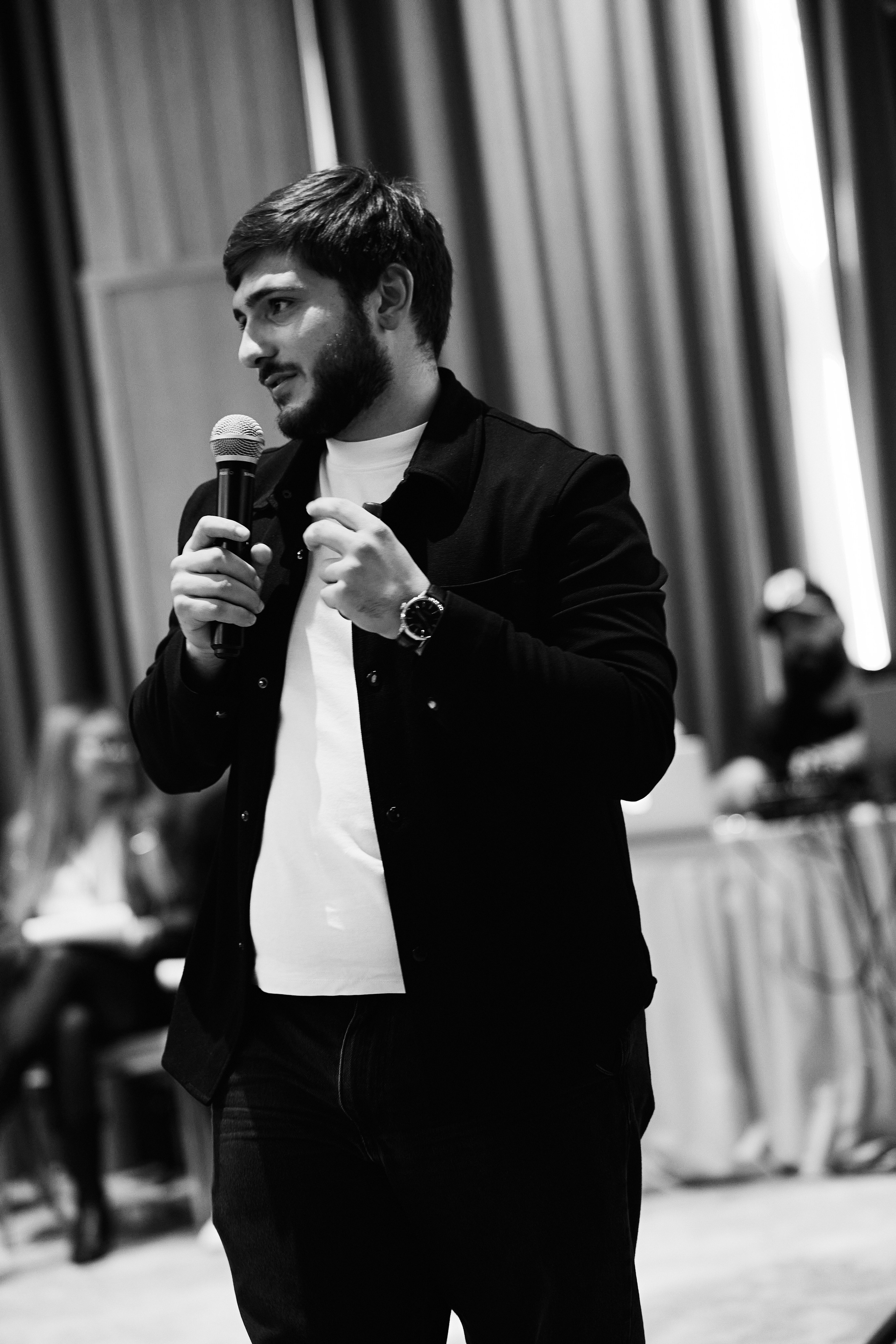 Современная женщина в Hilton 26.10. Свадебный репортажный фотограф краснодар максим дремов дрёмов фотосессия студия цена