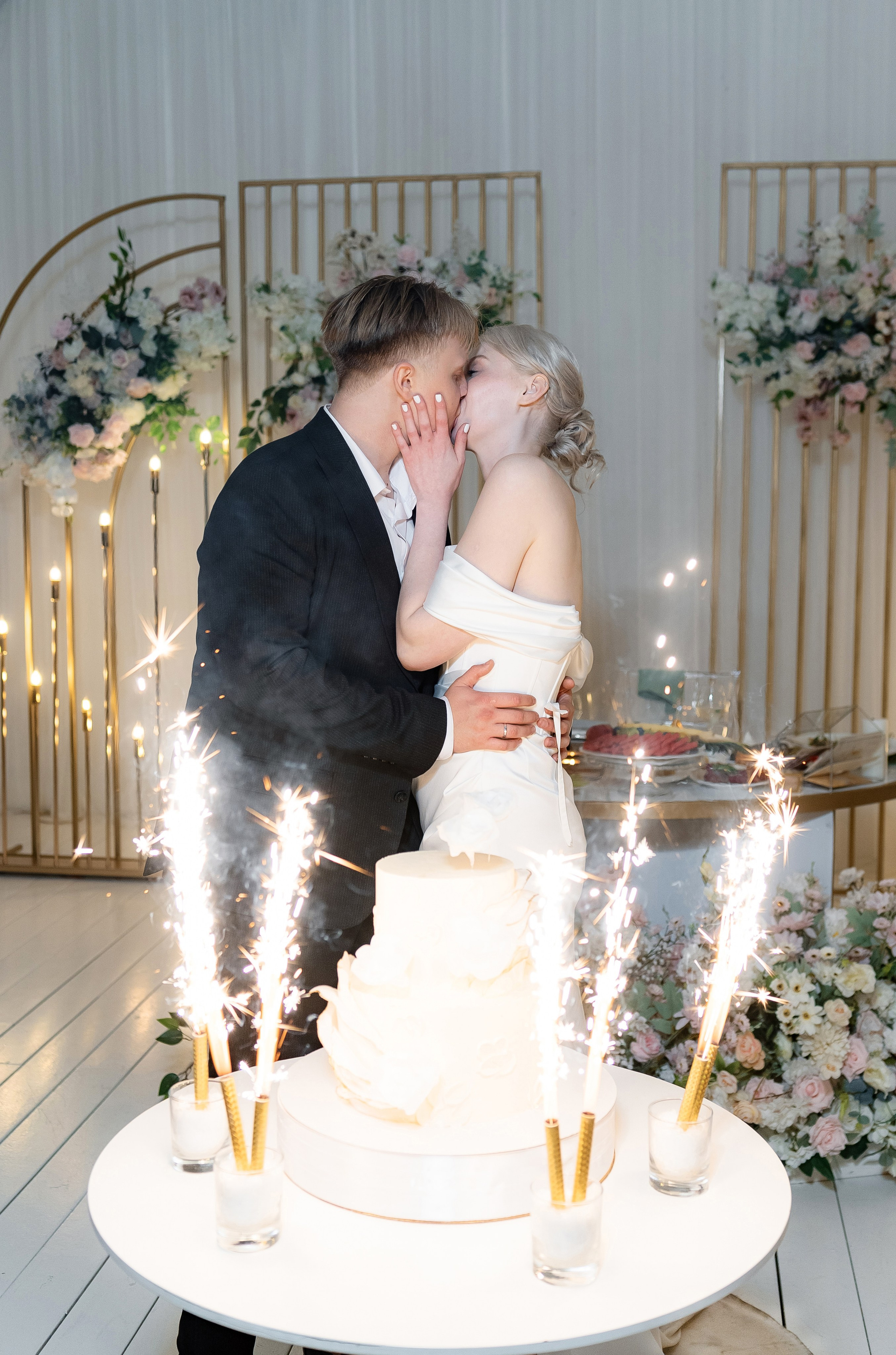 Владимир & Яна. RETOUCH-HOUSE