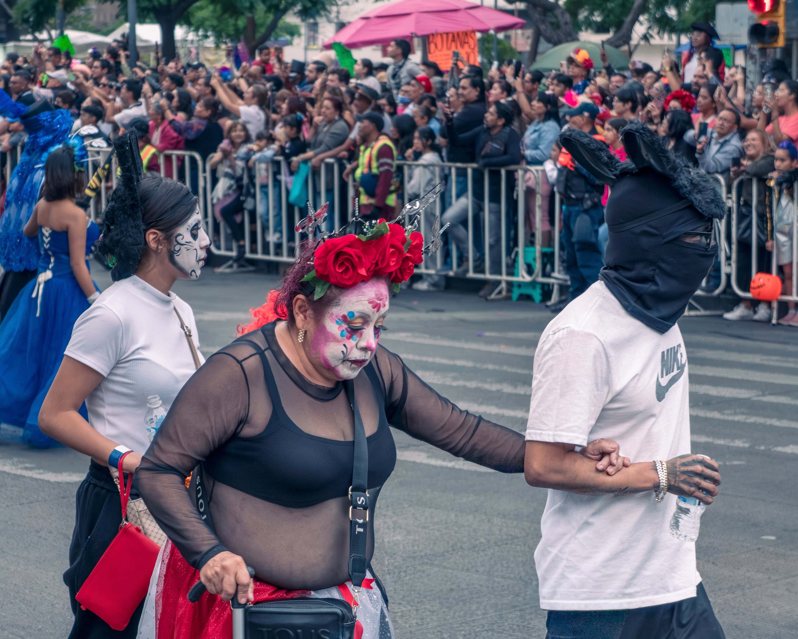 Day of the Dead. Ofrenda & Parade. CDMX Photography | Alex Klenin| Portrait & Event Photographer