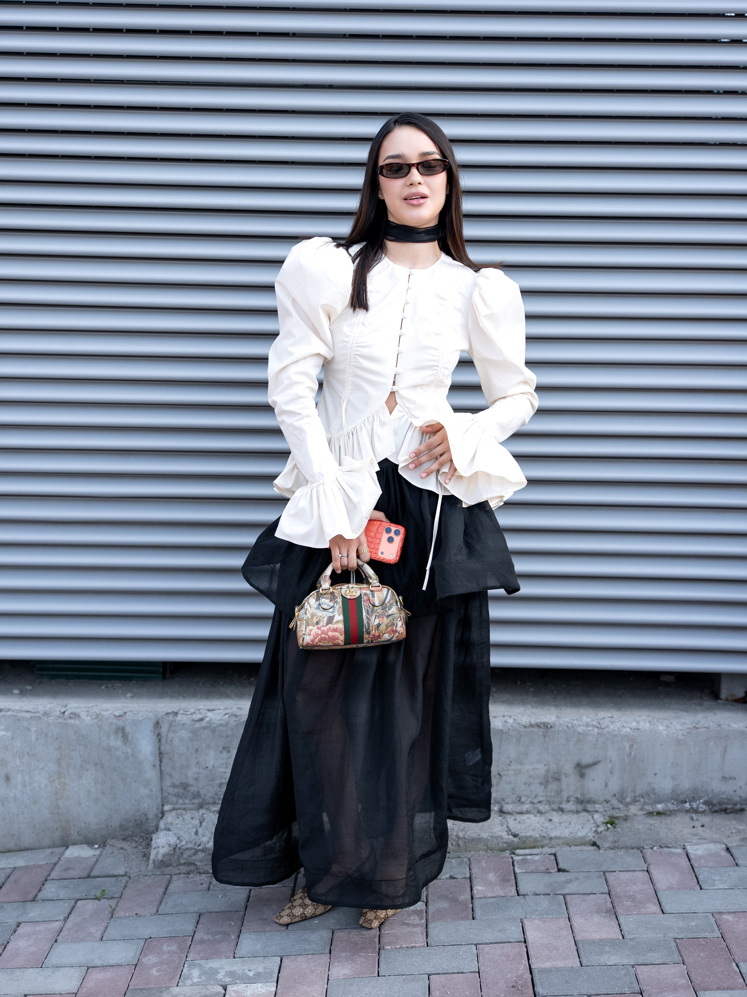 Visa Fashion Week Almaty Pre-Fall 2026 April StreetStyle Day 1. Сайт Алматинского НЮ АРТ, будуар и фэшн фотографа Дениса Карпенко