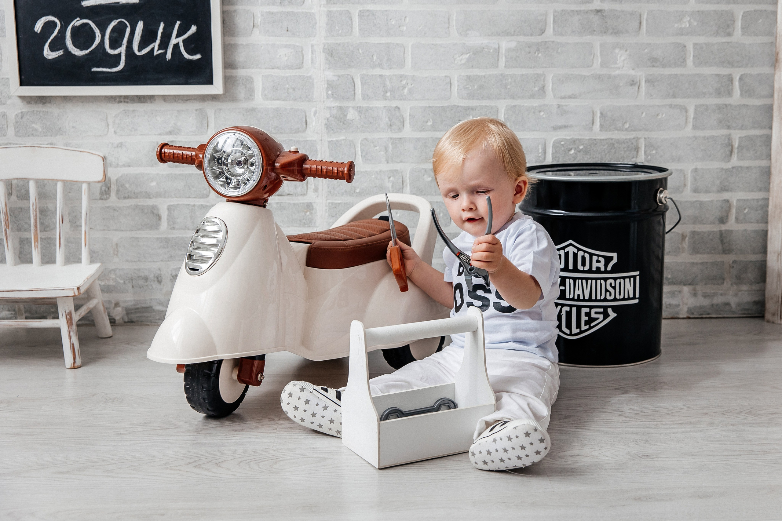 Мотоцикл. Детский фотограф, выпускные альбомы в Нижнем Новгороде Бодягина Мария