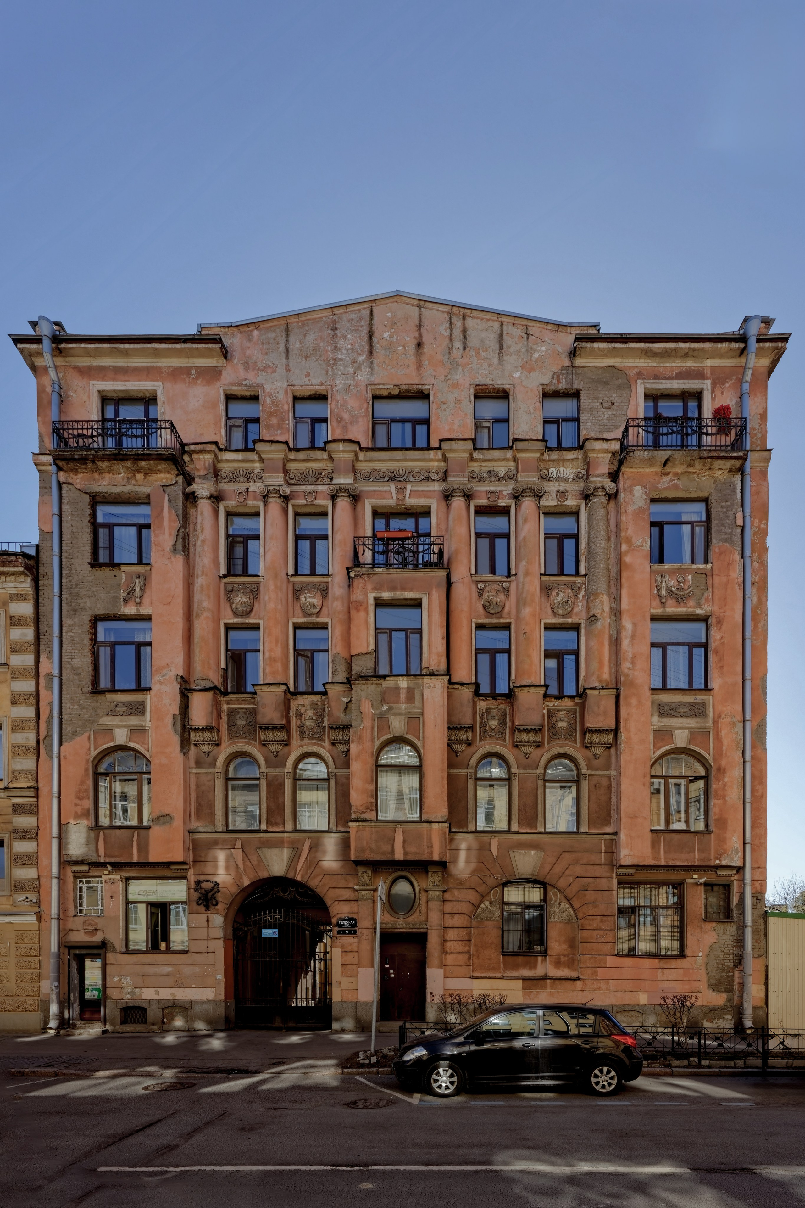 Санкт-Петербург, Тележная улица, дом 9. Доходный дом Фролова, 1909 год. Архитектор Ипполит Александрович Претро.  ОКНРЗ 782411413640005